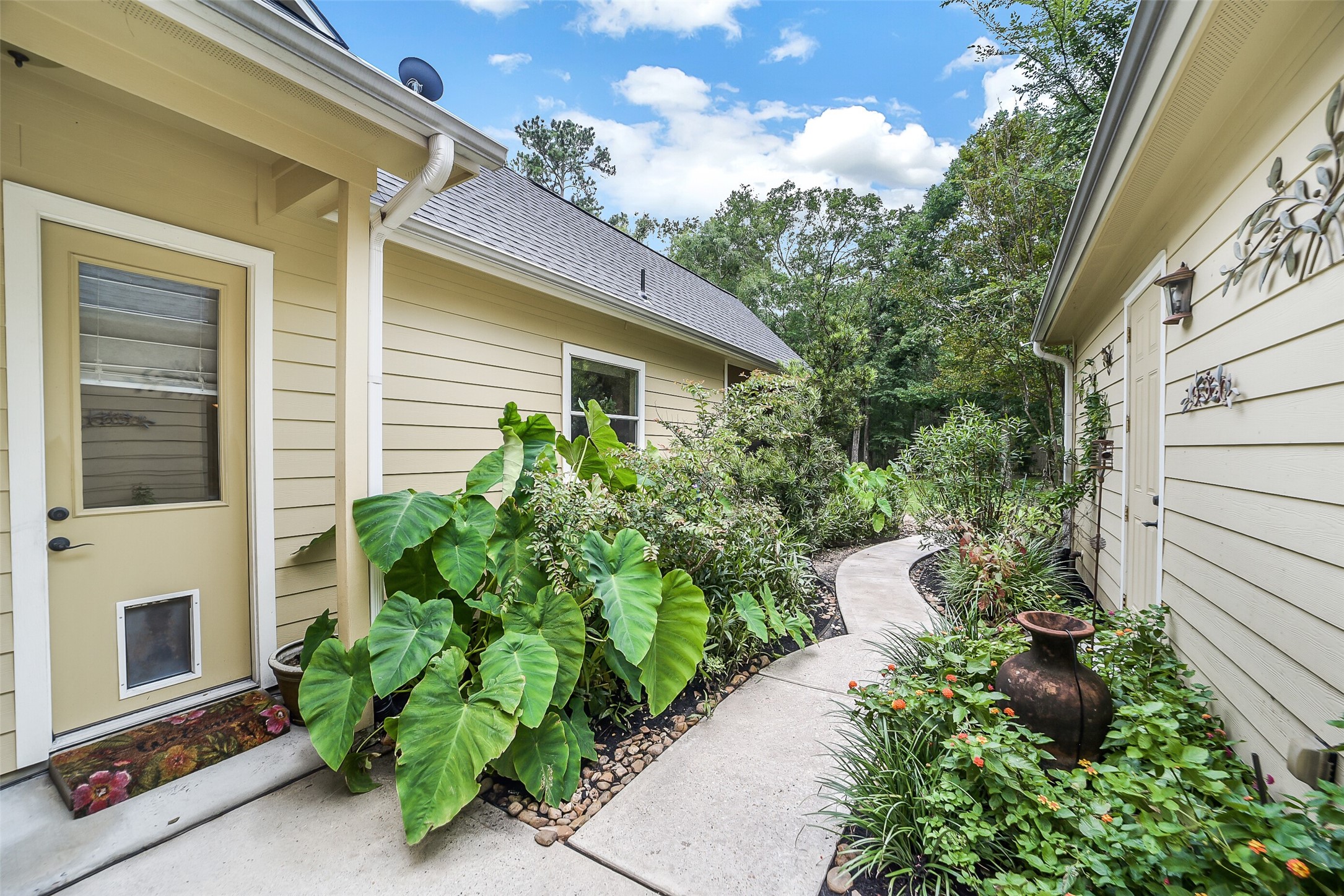 11964 White Oak Run Property Photo 6