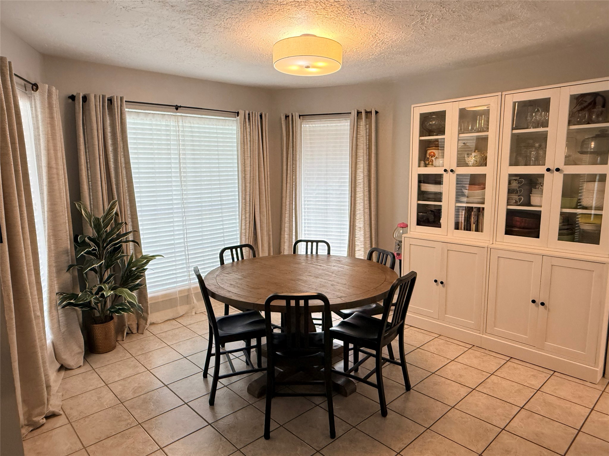 22511 Rangeview Drive Property Photo 3