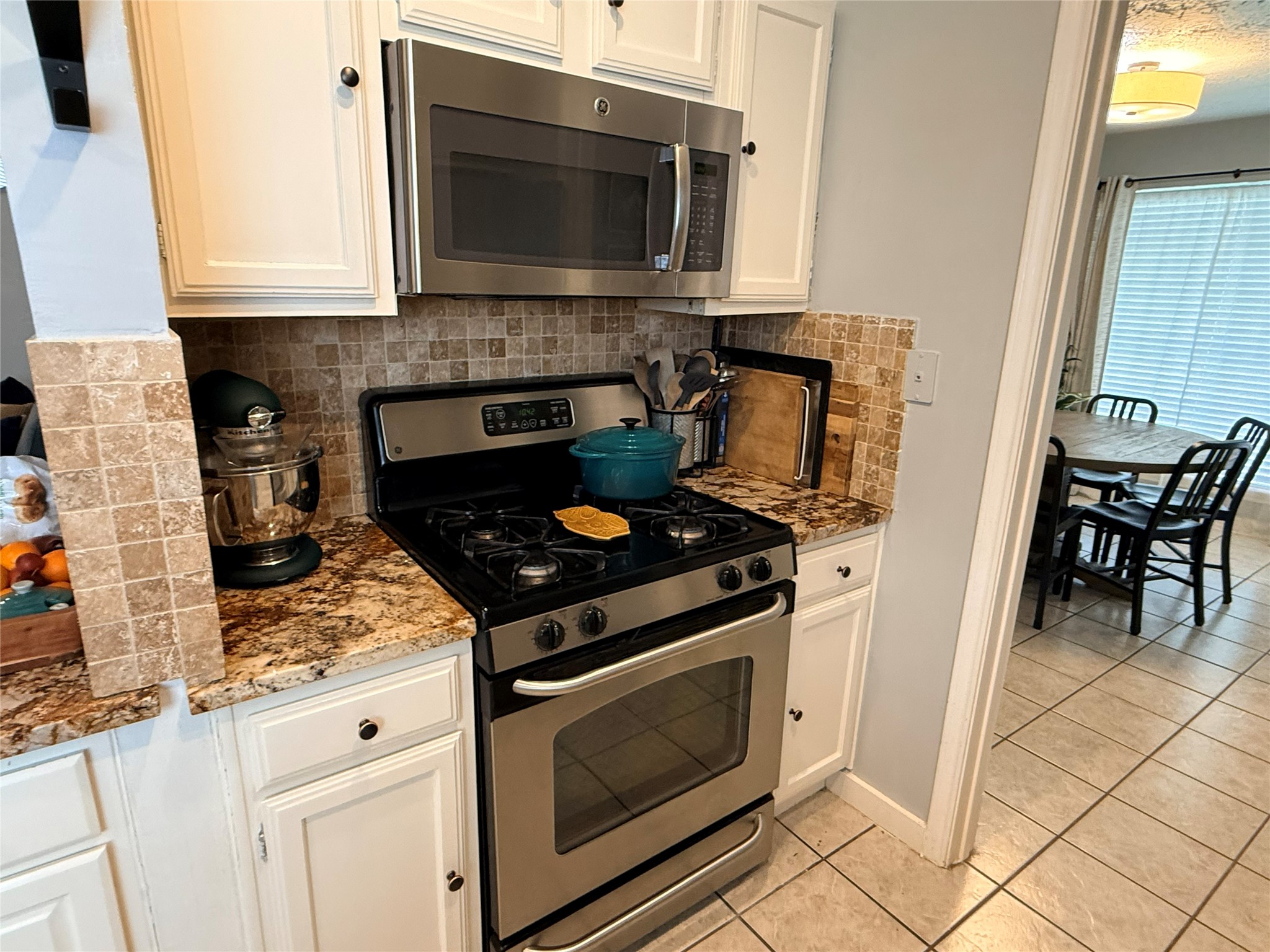 22511 Rangeview Drive Property Photo 8