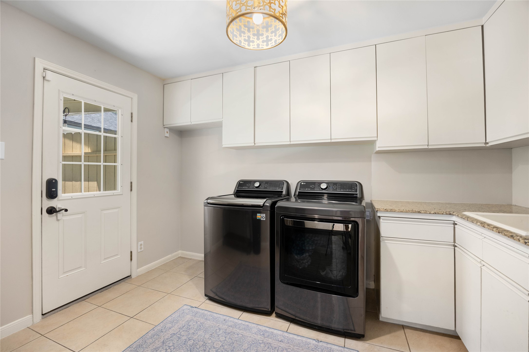 2723 Kismet Lane Property Photo 27