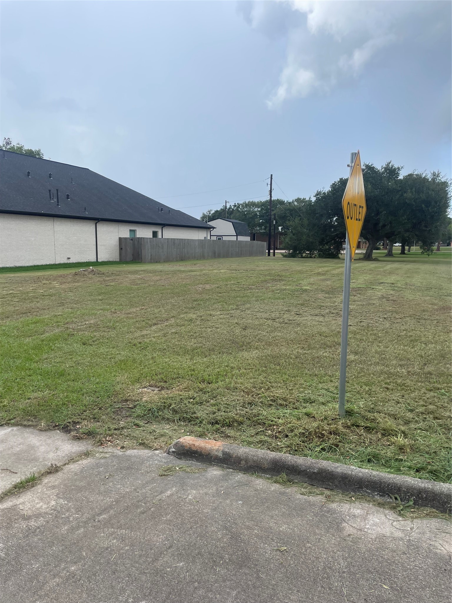 1800 Leissner Street Property Photo 6