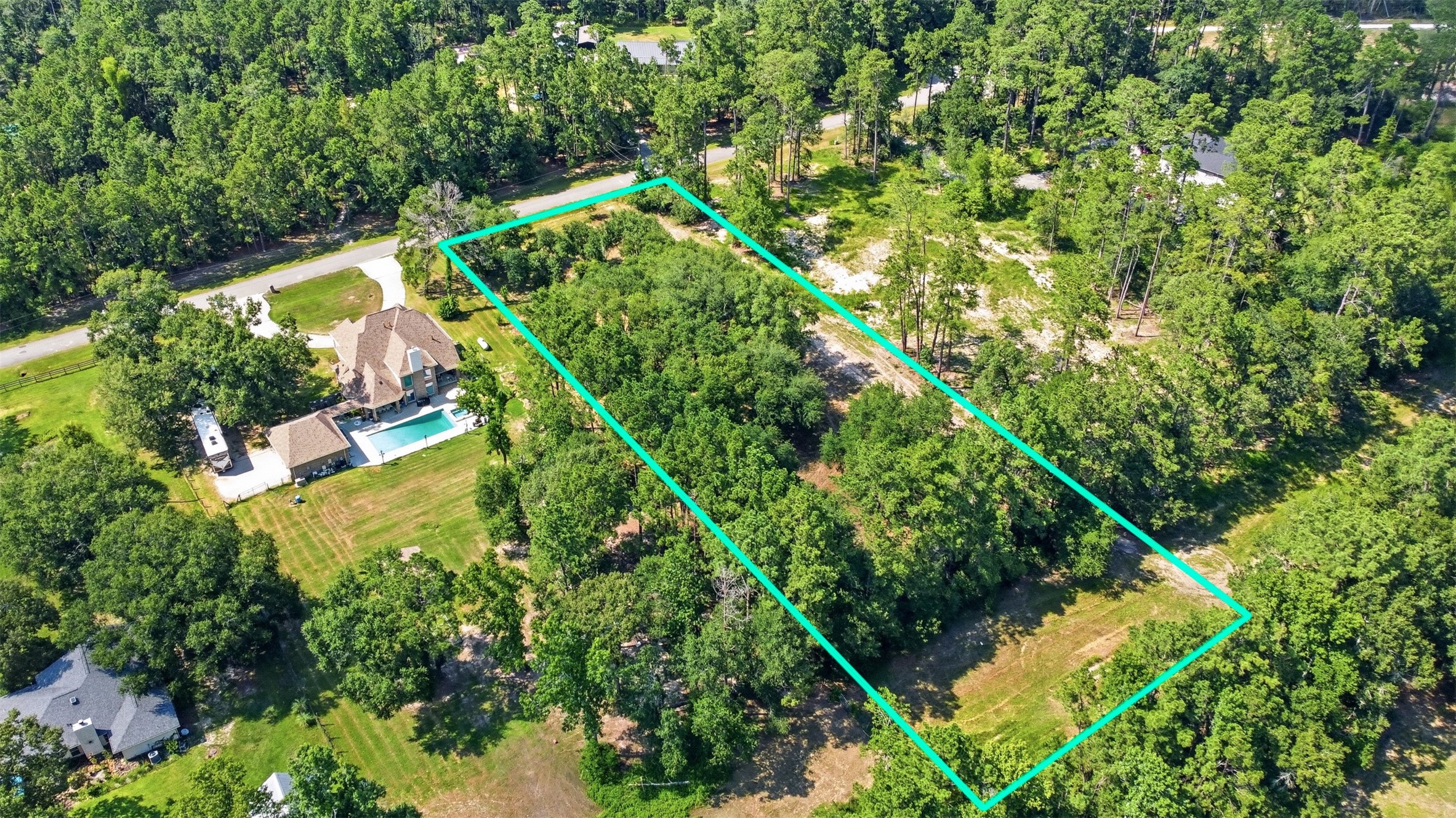 18126 Quail Run Cir Property Photo 1