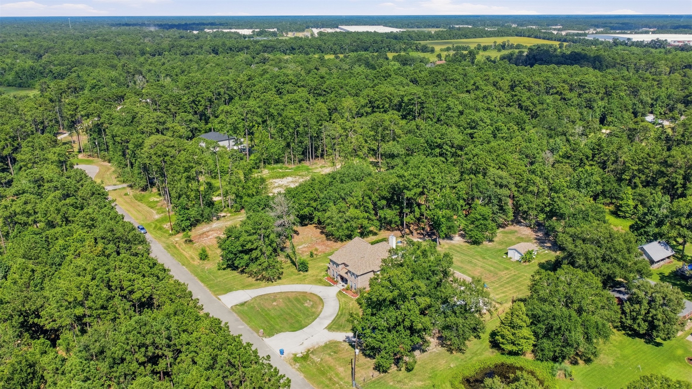 18126 Quail Run Cir Property Photo 2