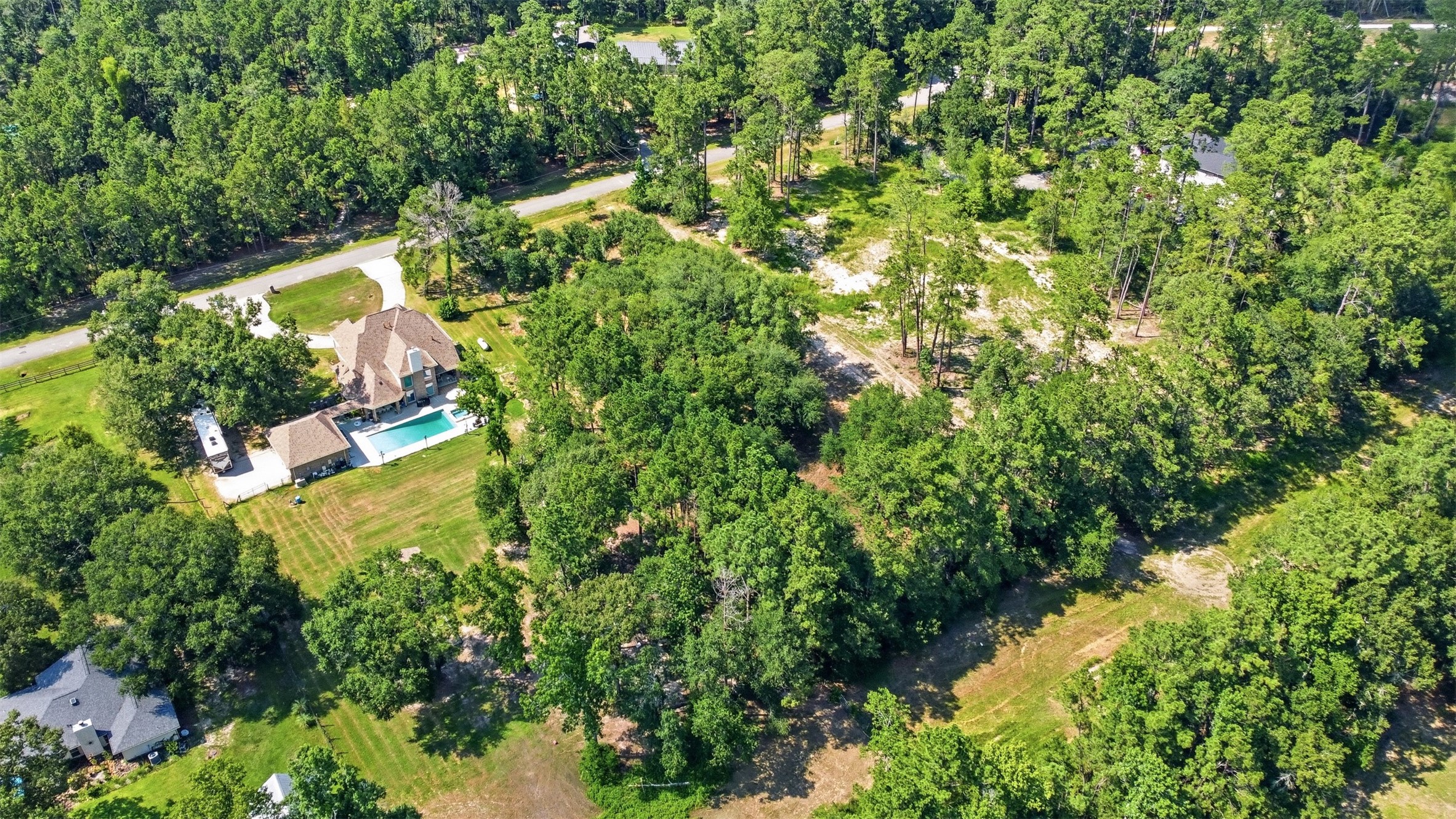 18126 Quail Run Cir Property Photo 5