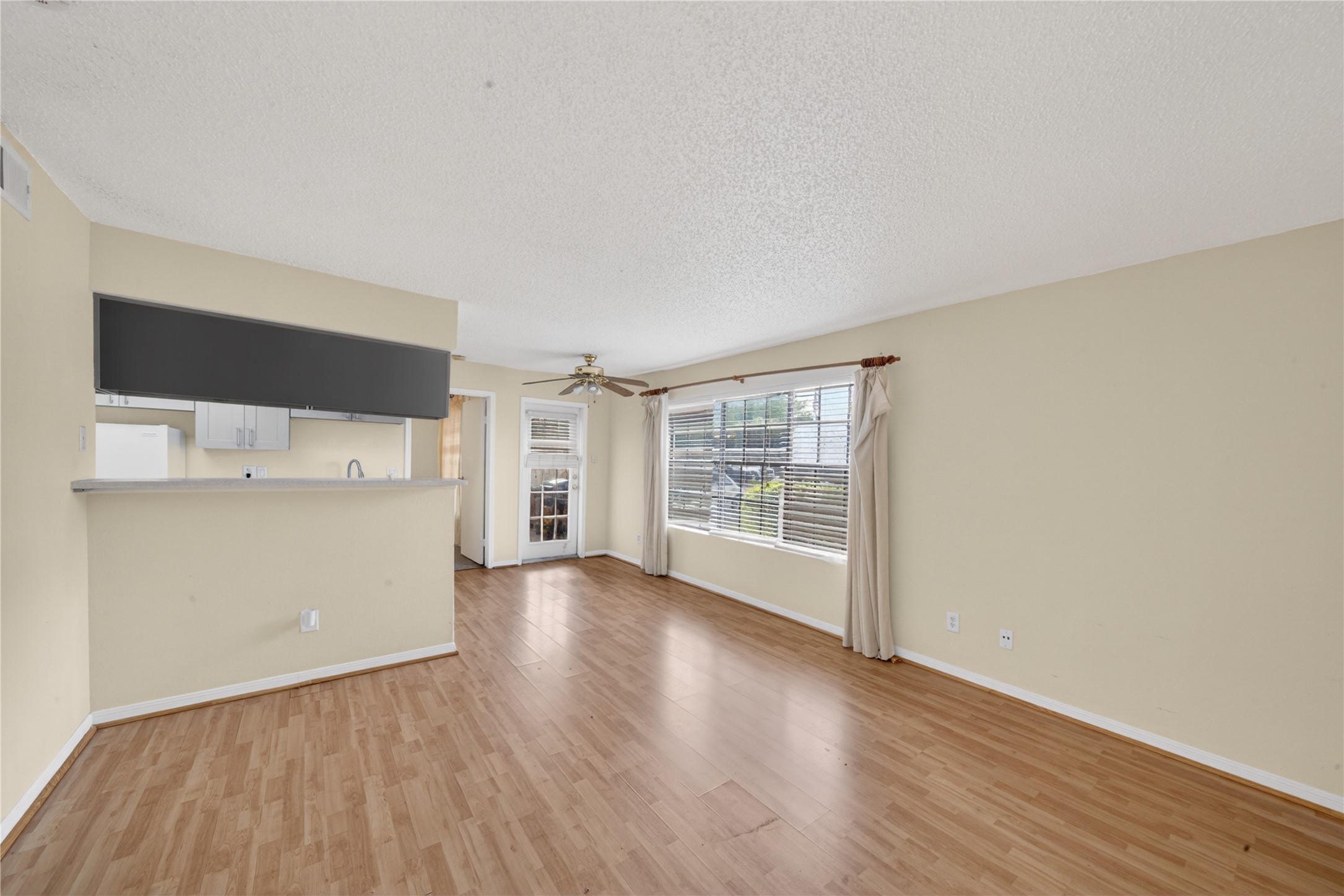 2750 Holly Hall Street 1706 Property Photo 7