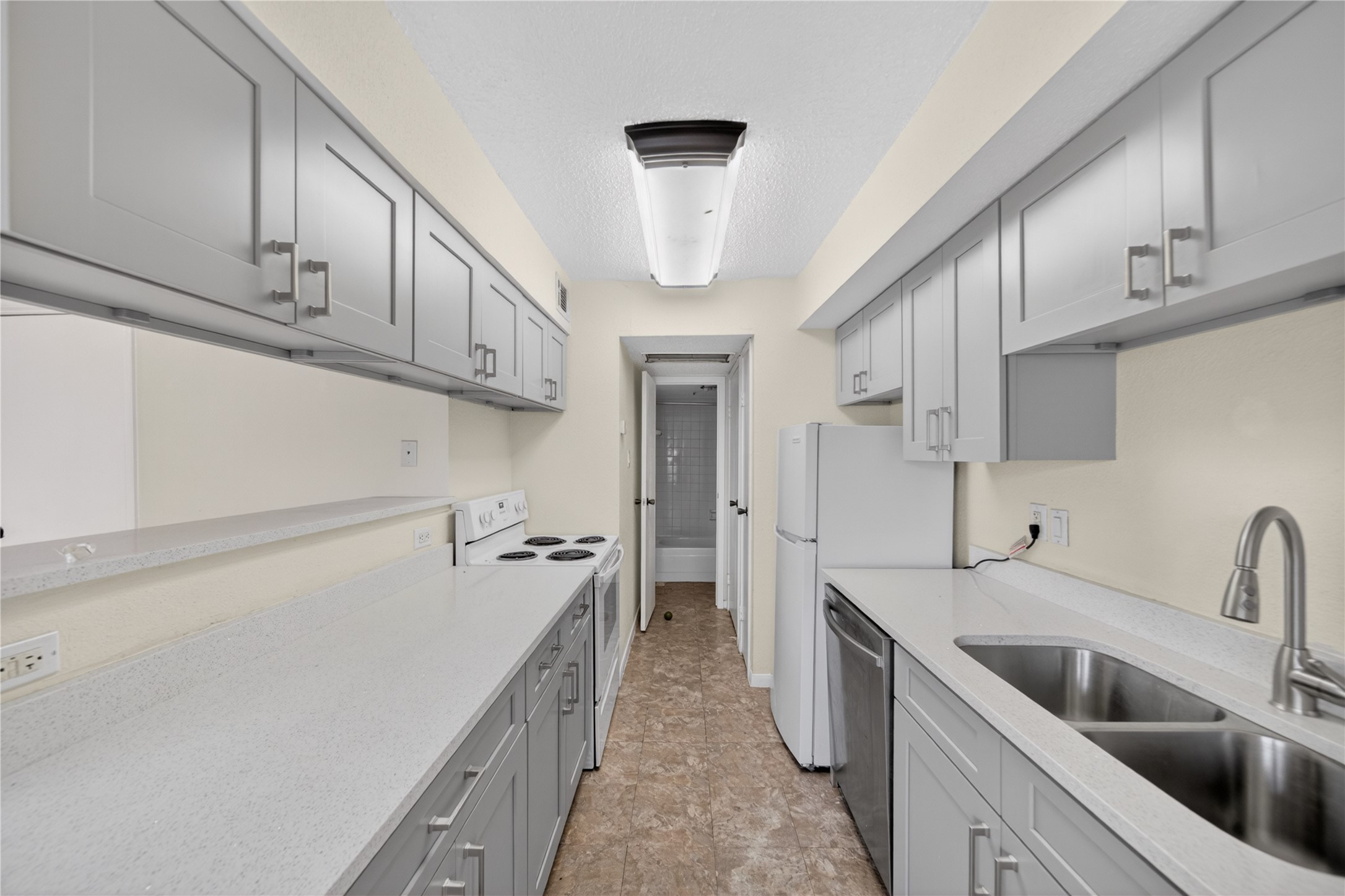 2750 Holly Hall Street 1706 Property Photo 11