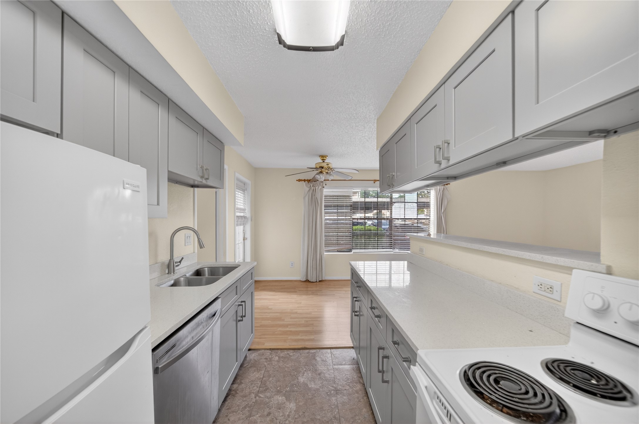2750 Holly Hall Street 1706 Property Photo 14