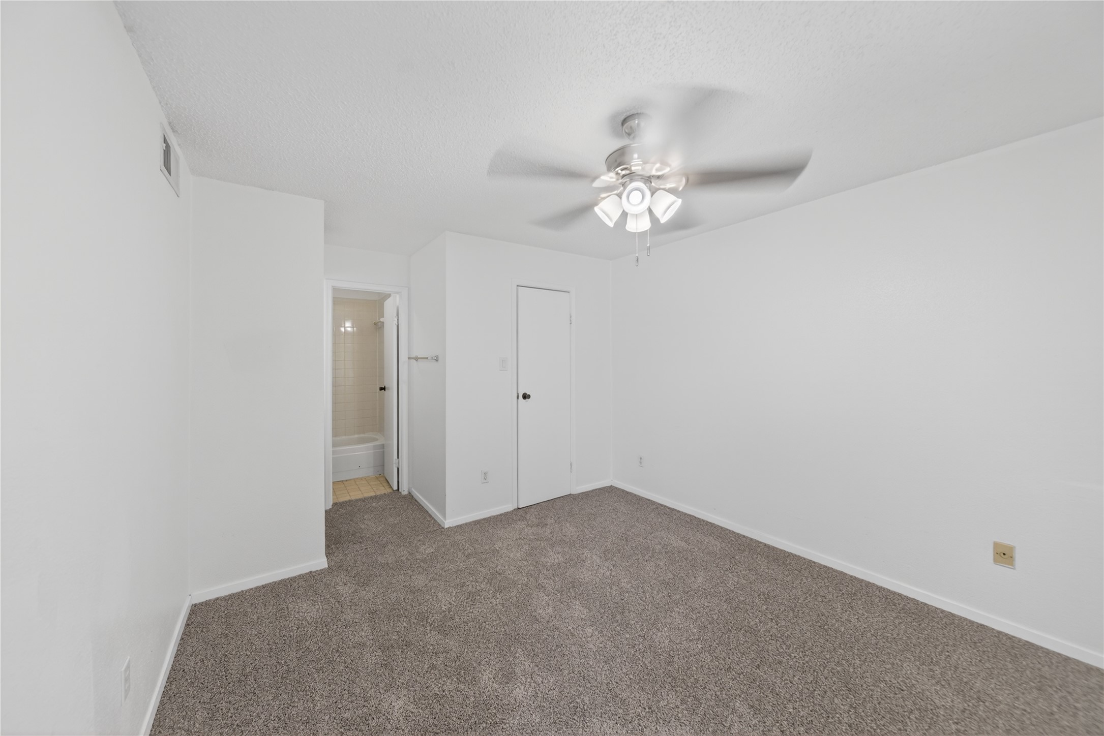 2750 Holly Hall Street 1706 Property Photo 19