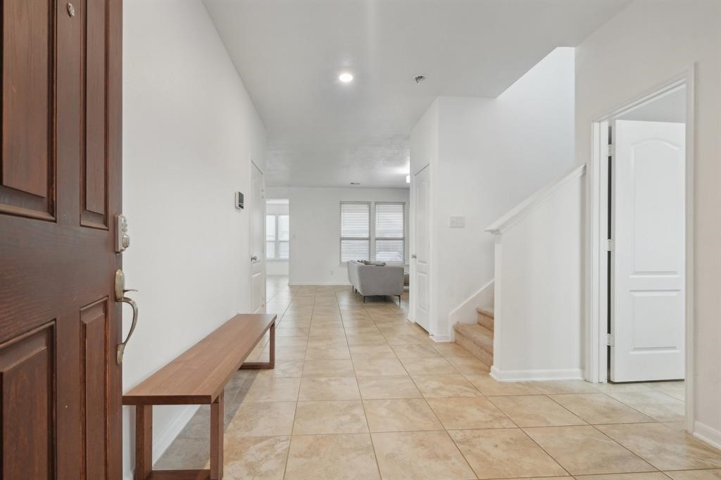 25404 Devonshire Knoll Street Property Photo 4