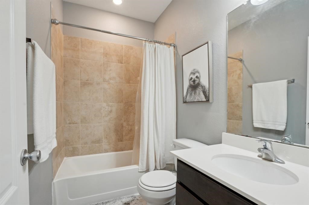 25404 Devonshire Knoll Street Property Photo 11