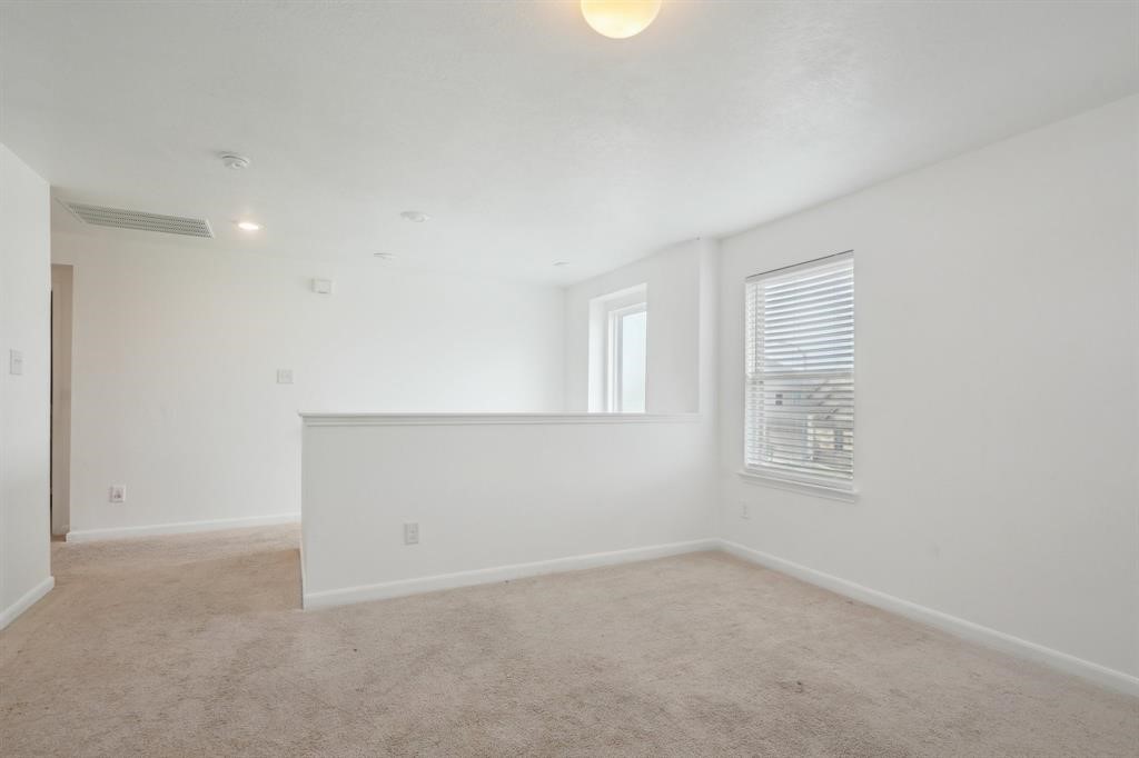 25404 Devonshire Knoll Street Property Photo 16