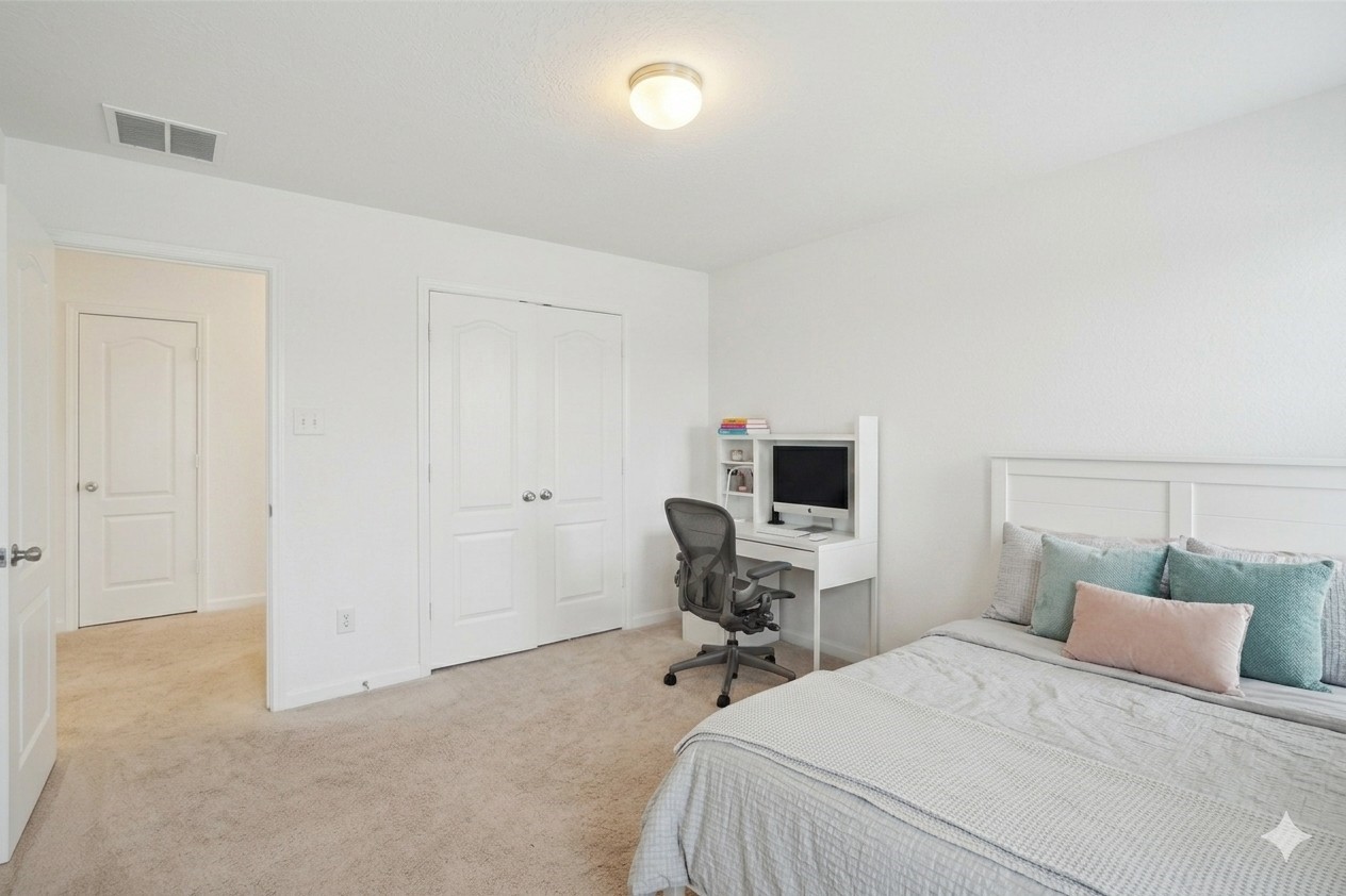25404 Devonshire Knoll Street Property Photo 19