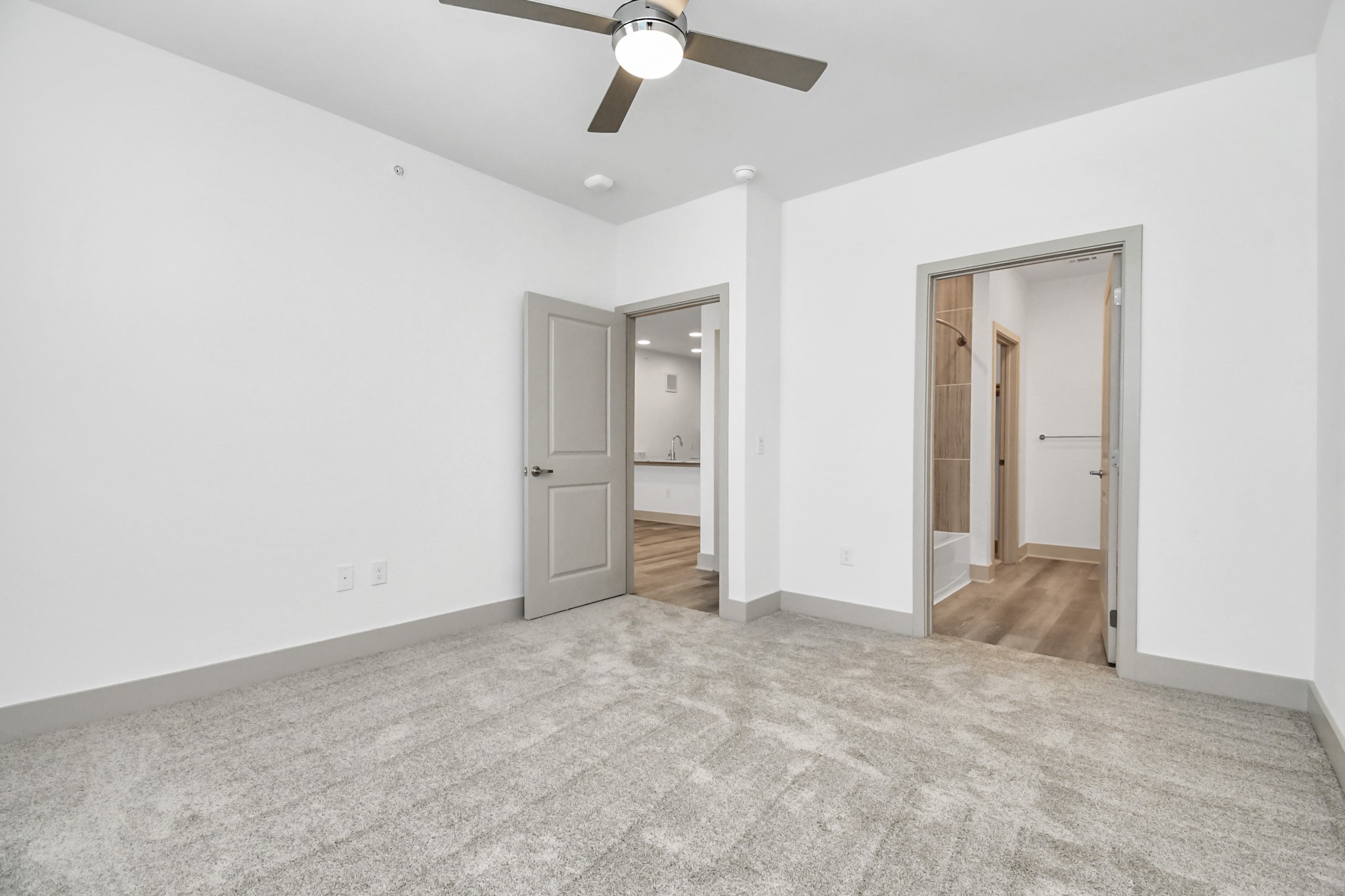 2020 Grandway Drive 11312 Property Photo 10