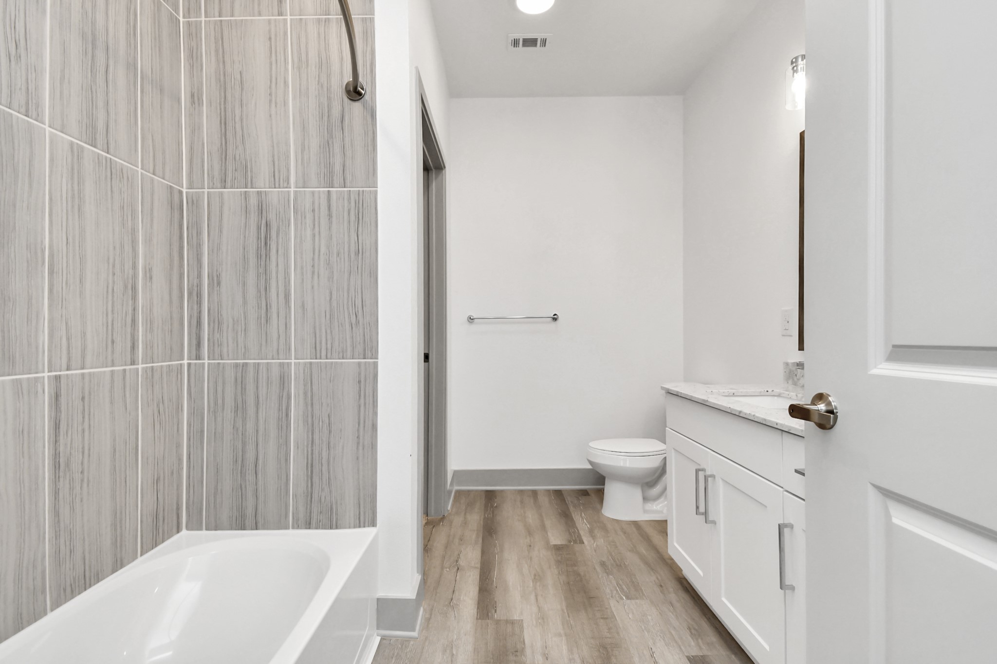 2020 Grandway Drive 11312 Property Photo 11