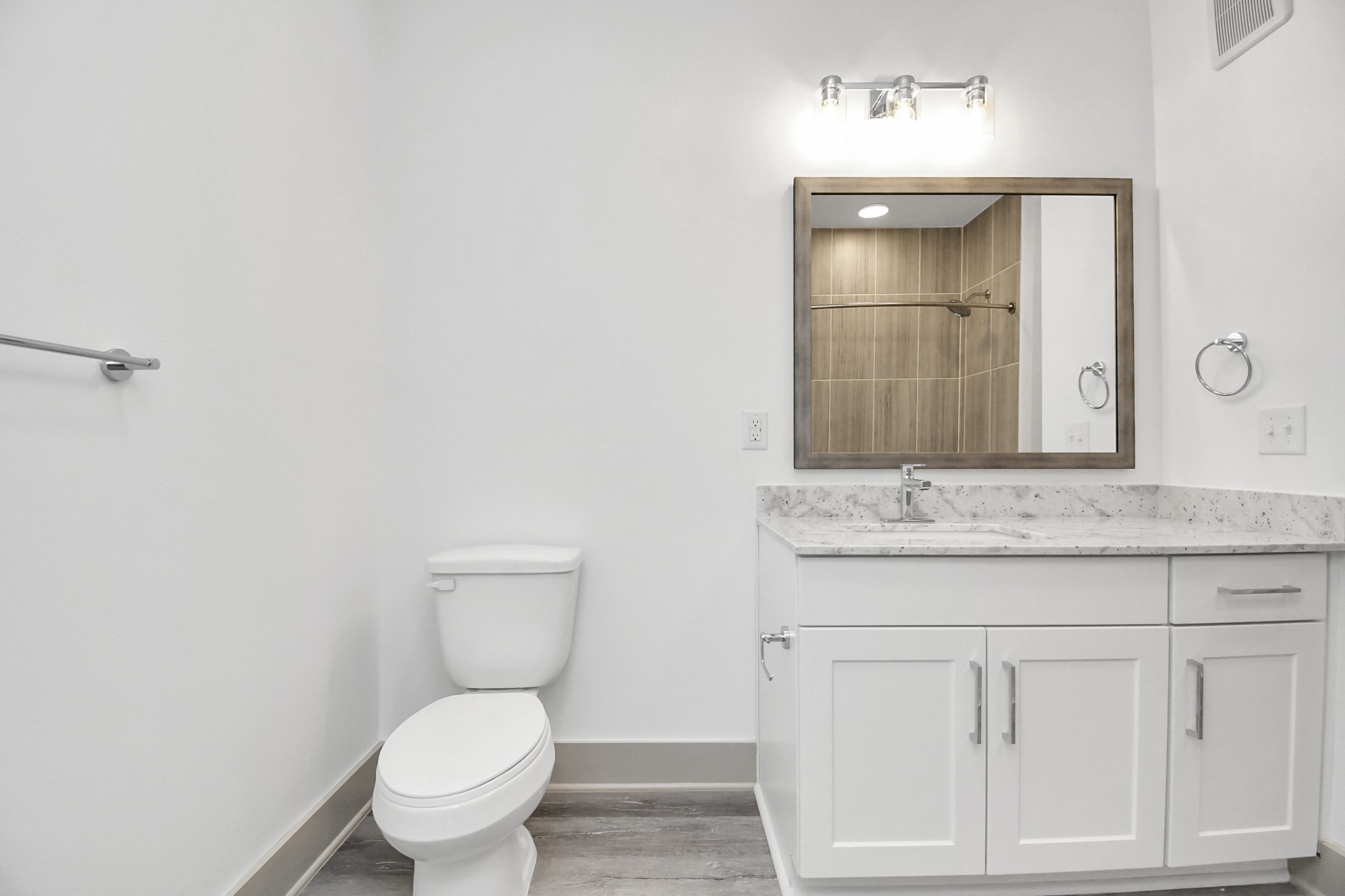 2020 Grandway Drive 11312 Property Photo 17