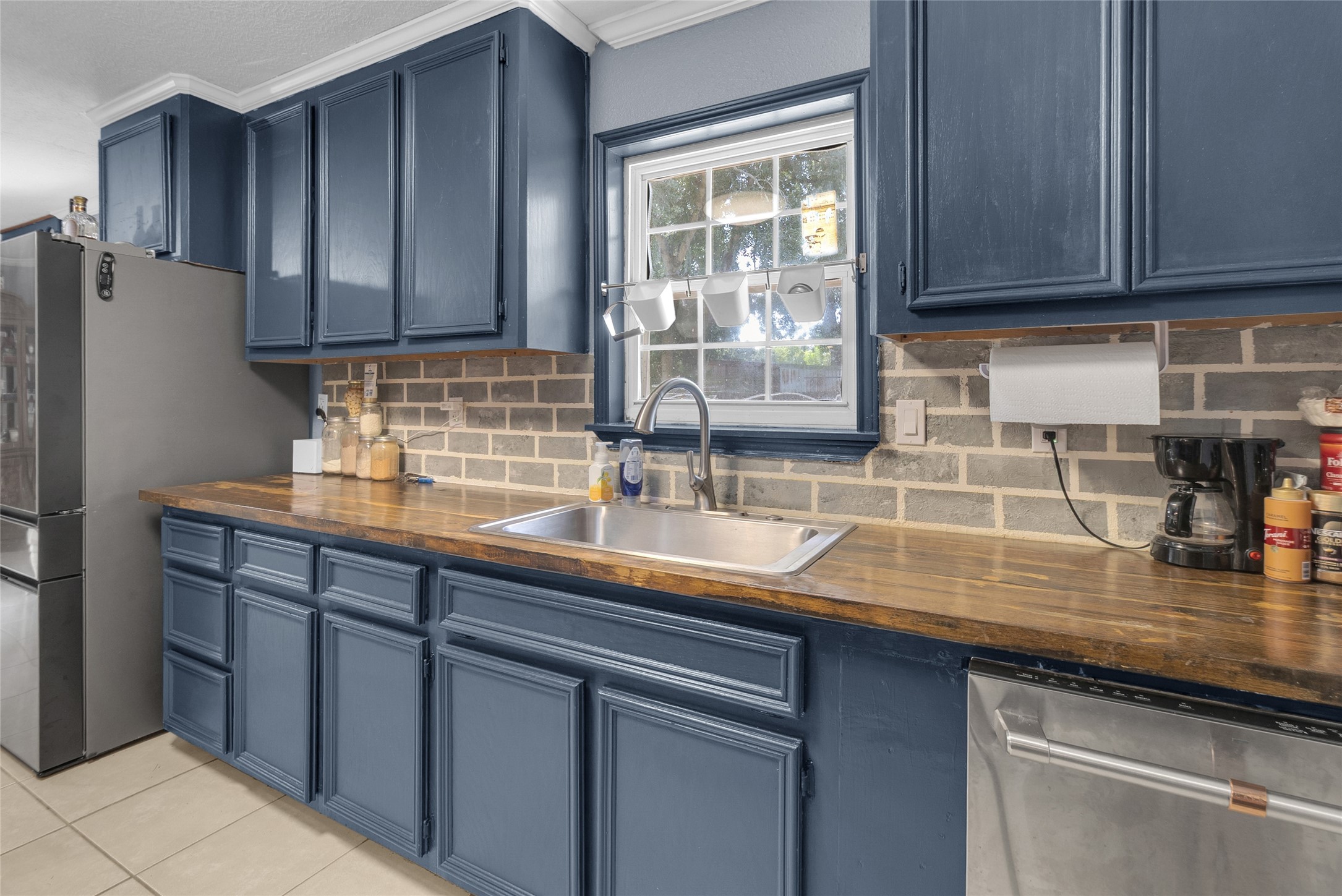 617 Catalpa Street Property Photo 12