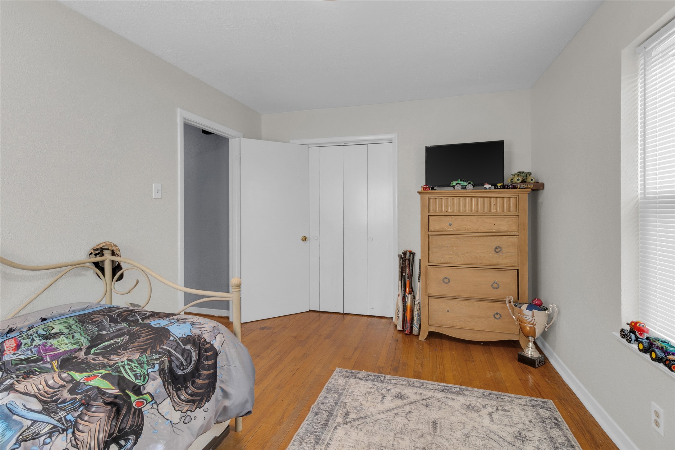 617 Catalpa Street Property Photo 20