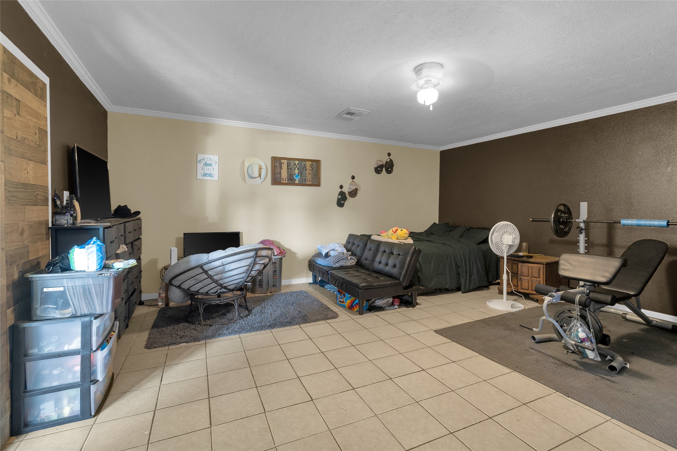 617 Catalpa Street Property Photo 21