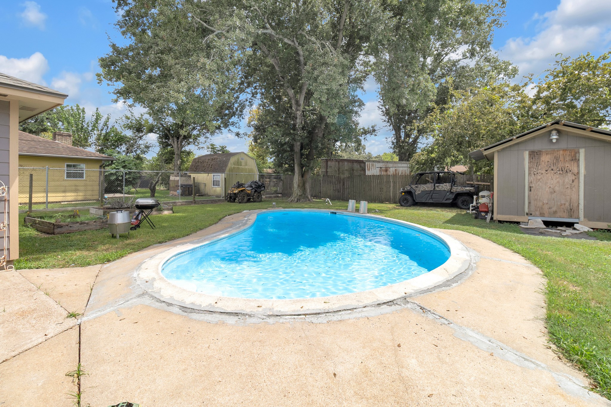 617 Catalpa Street Property Photo 25