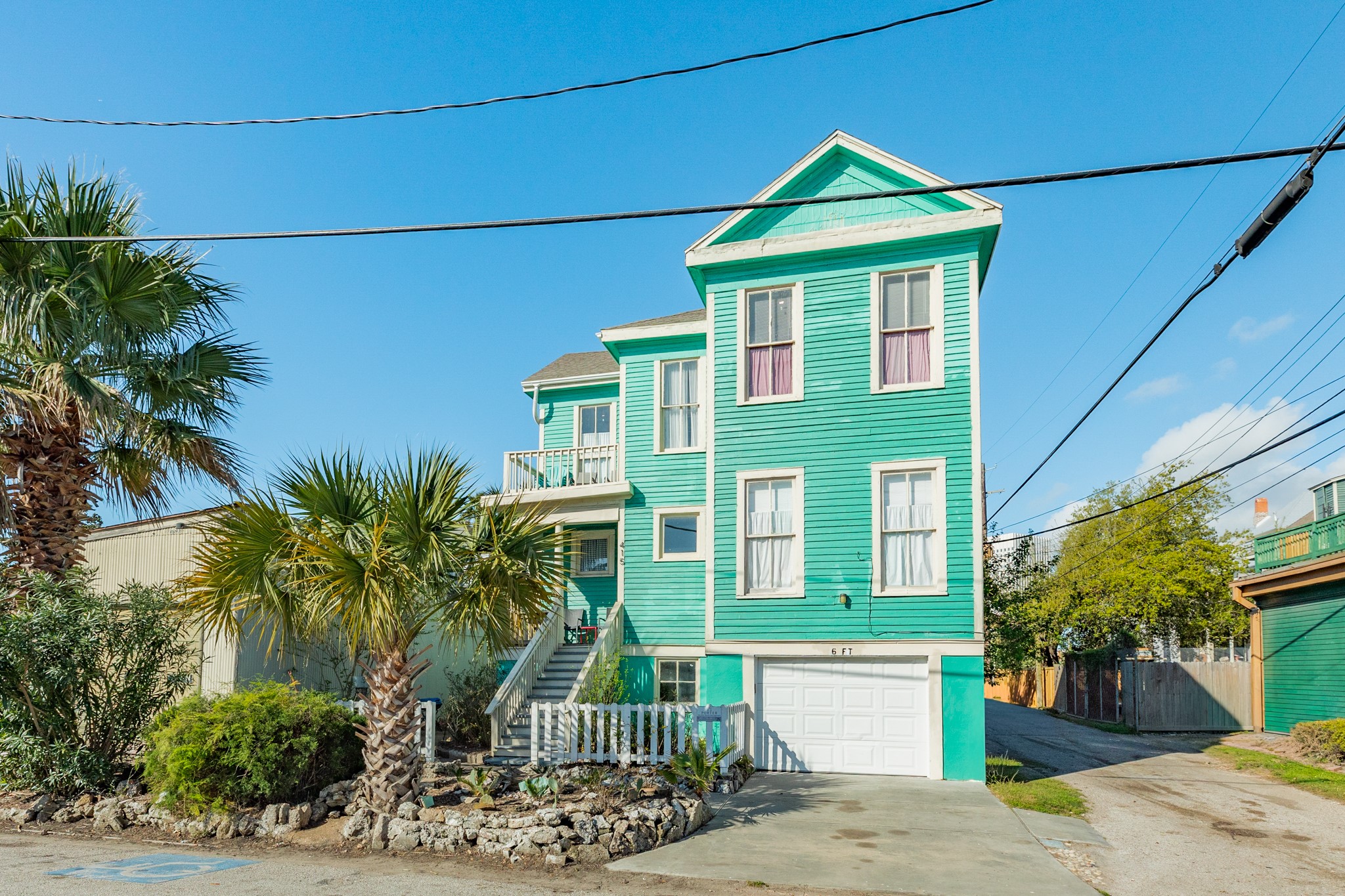 415 14th Street Property Photo 2