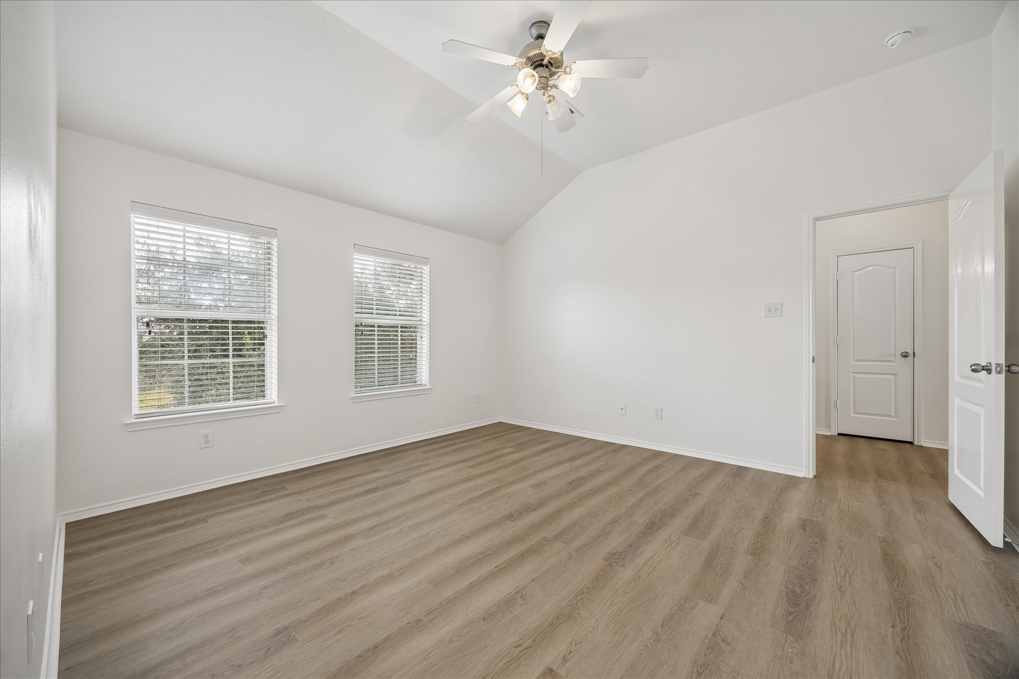 24519 Colonial Maple Drive Property Photo 13