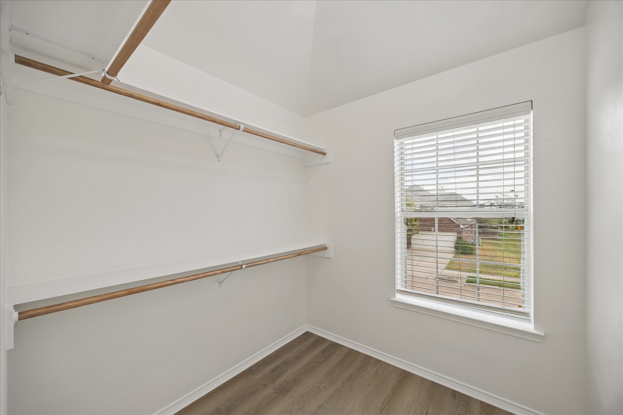 24519 Colonial Maple Drive Property Photo 15