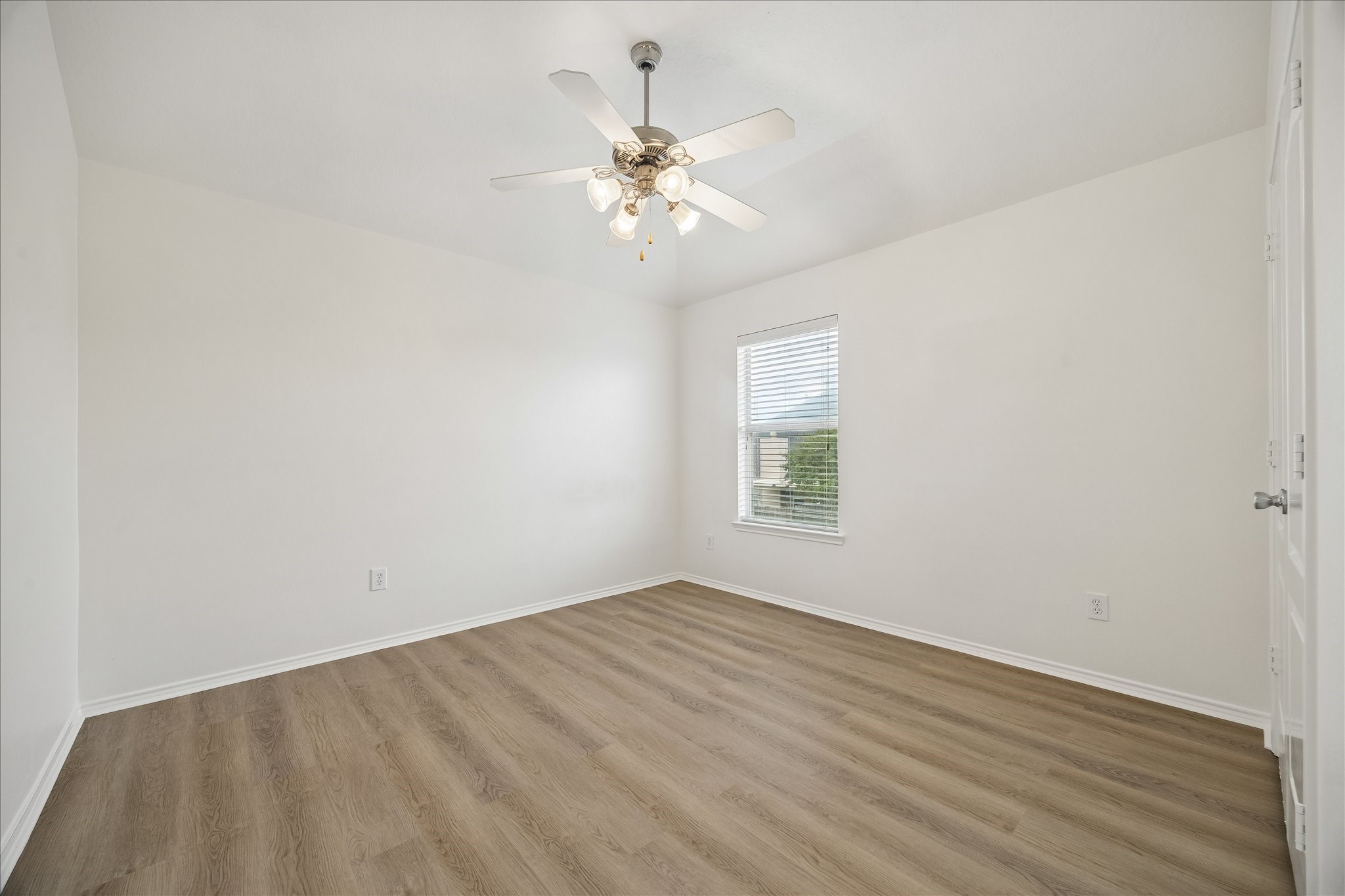24519 Colonial Maple Drive Property Photo 16