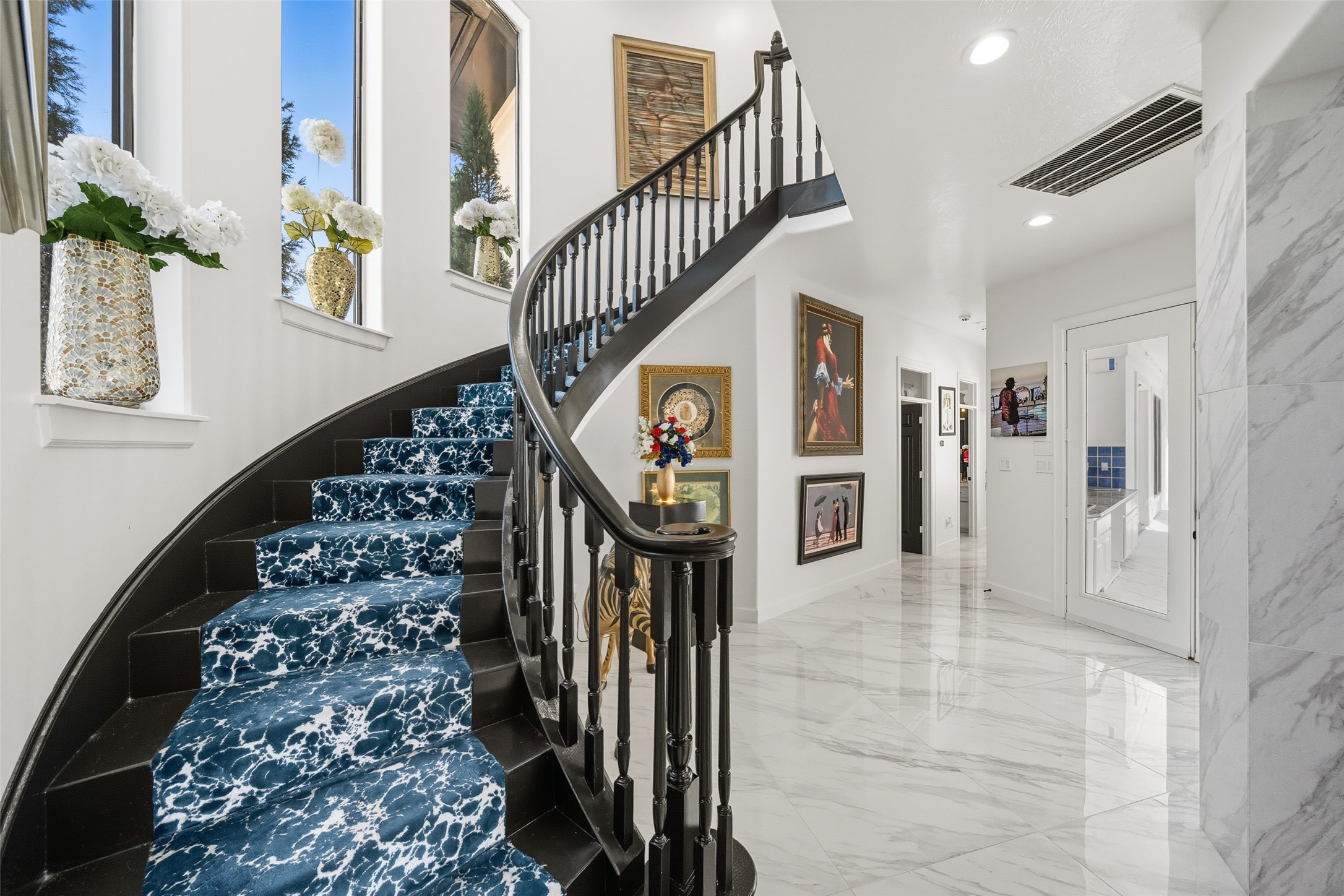 2500 Sand Shore Drive Property Photo 8