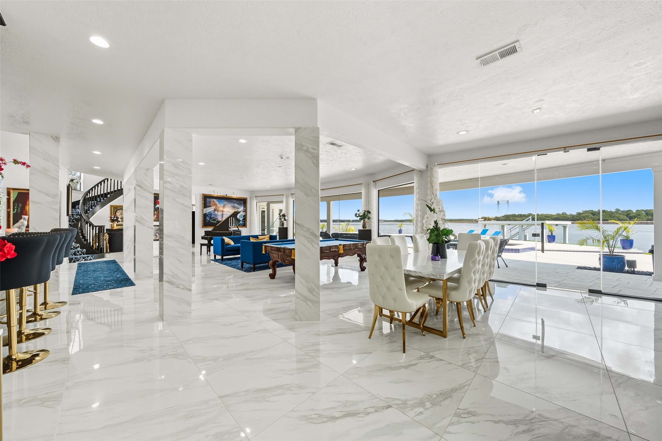 2500 Sand Shore Drive Property Photo 11