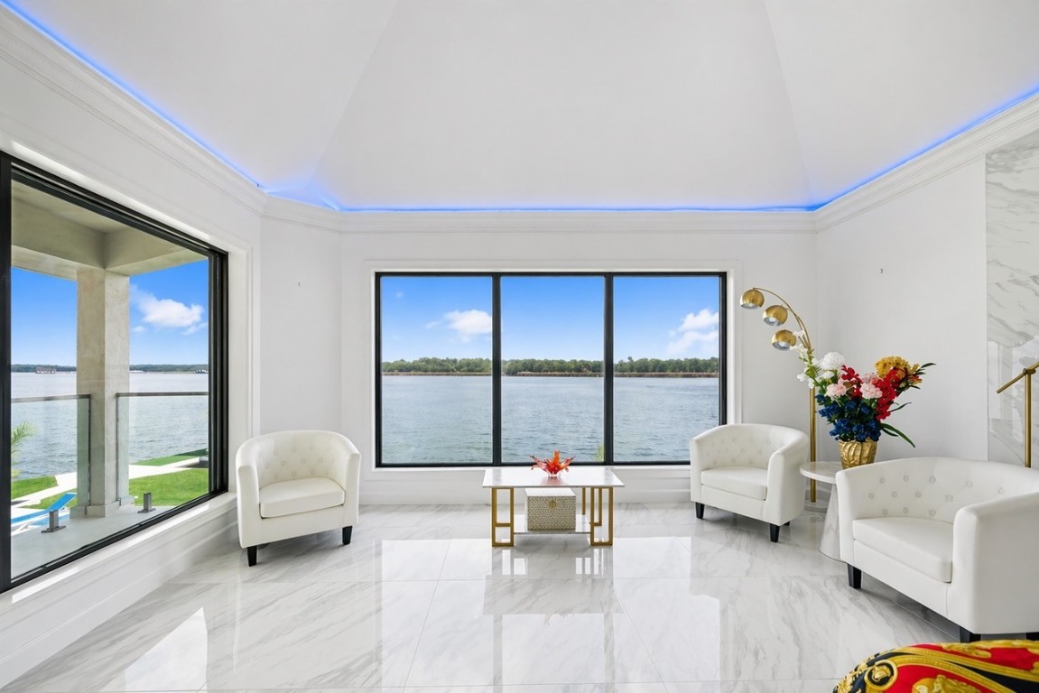 2500 Sand Shore Drive Property Photo 33