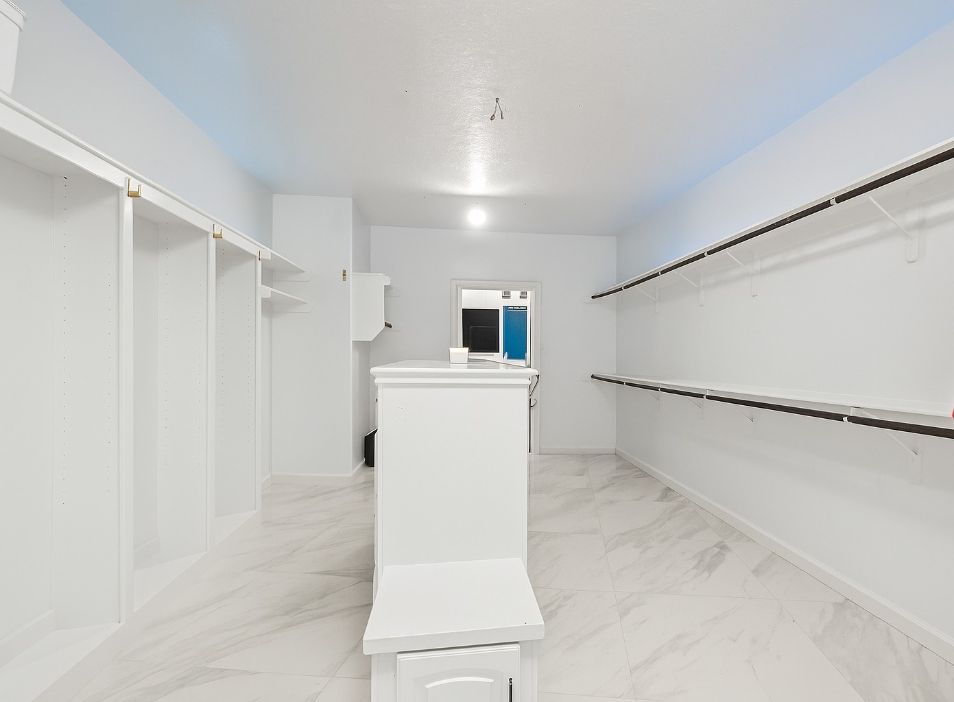 2500 Sand Shore Drive Property Photo 39