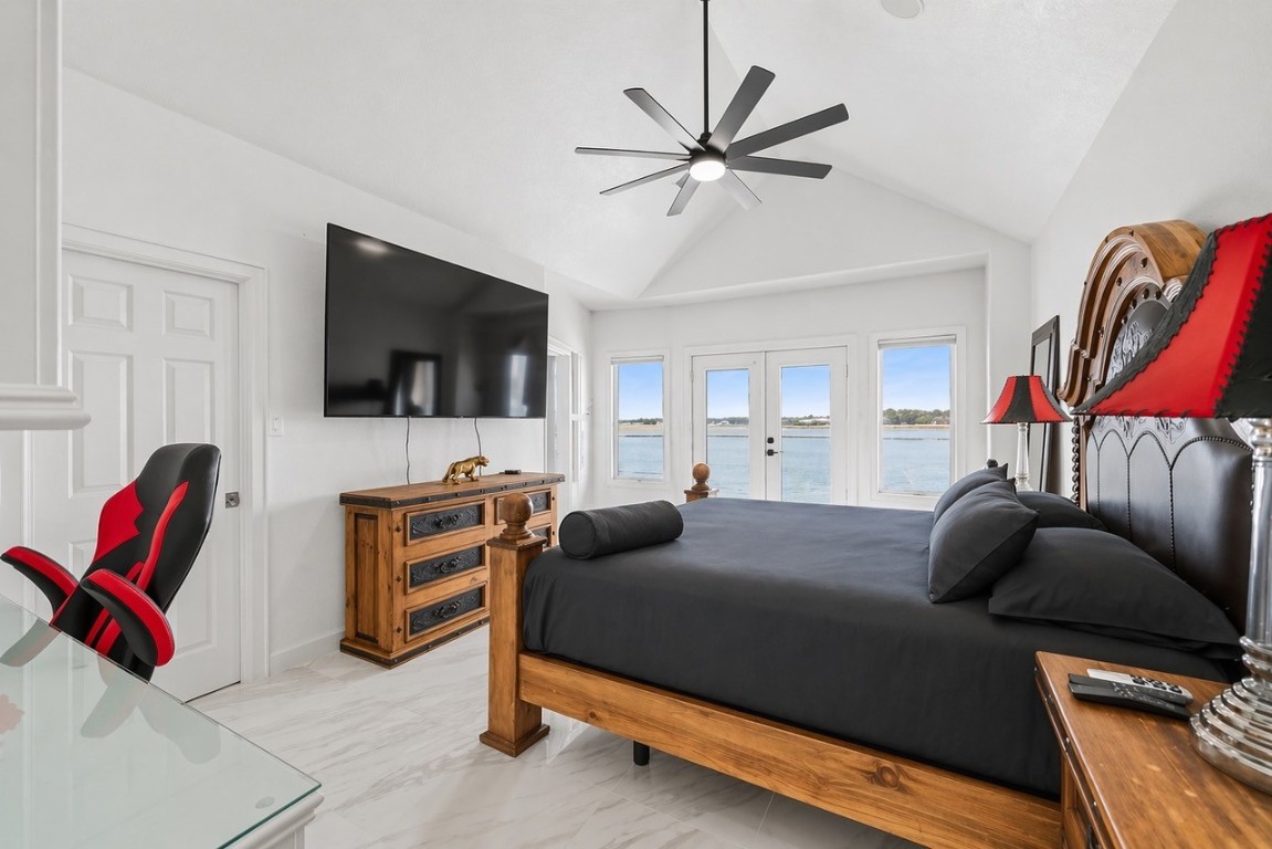 2500 Sand Shore Drive Property Photo 42