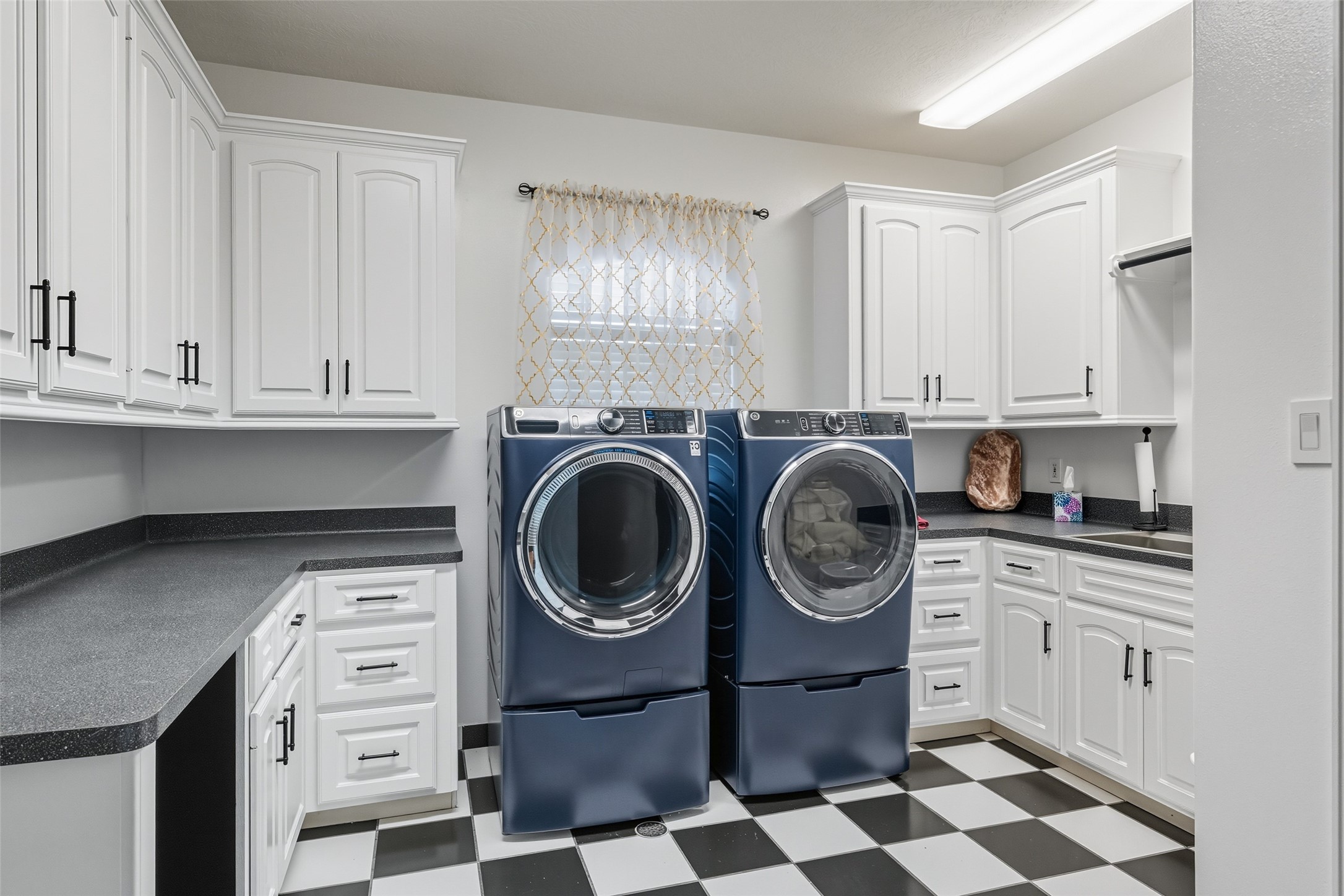 2500 Sand Shore Drive Property Photo 45