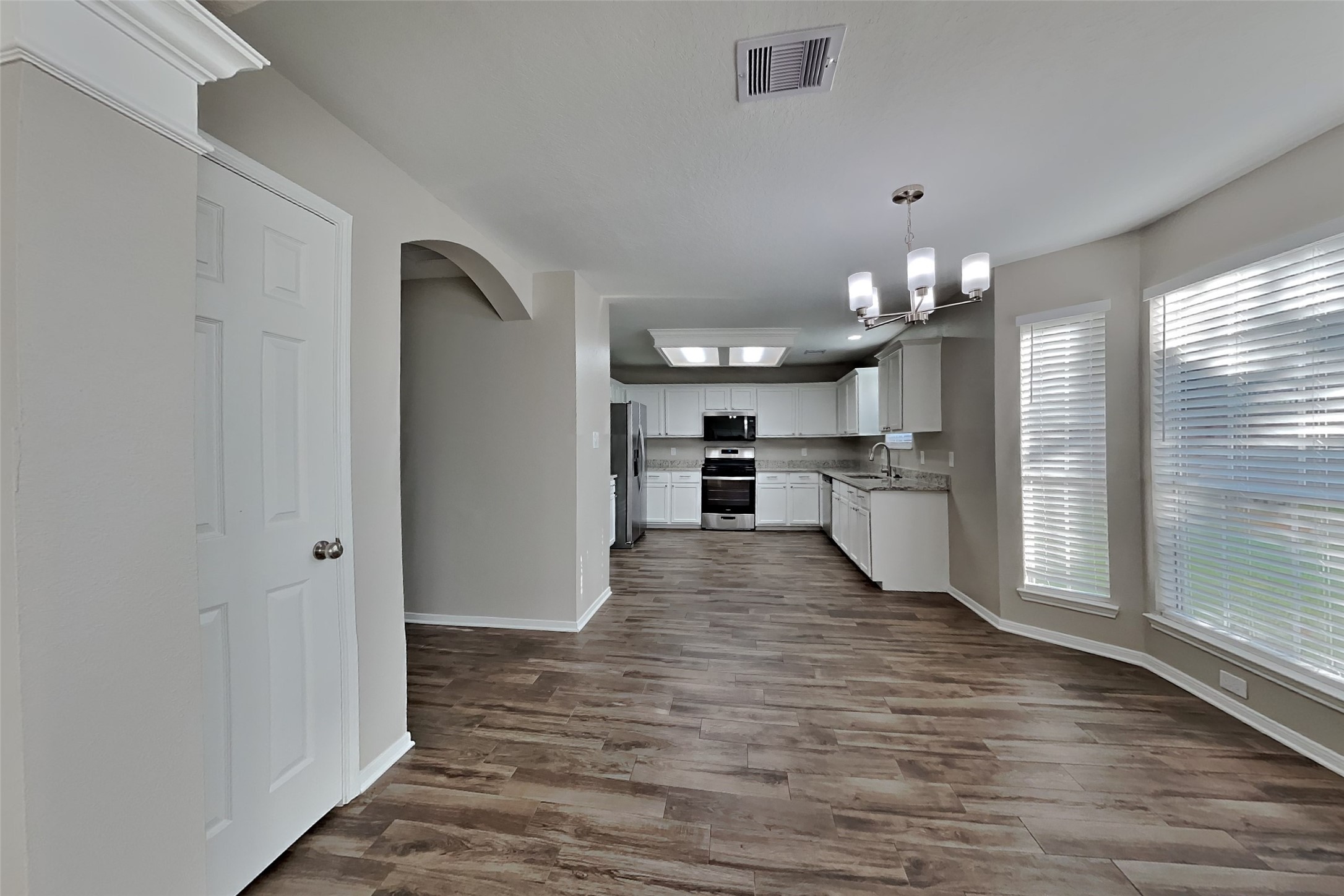 24810 Butterwick Drive Property Photo 5