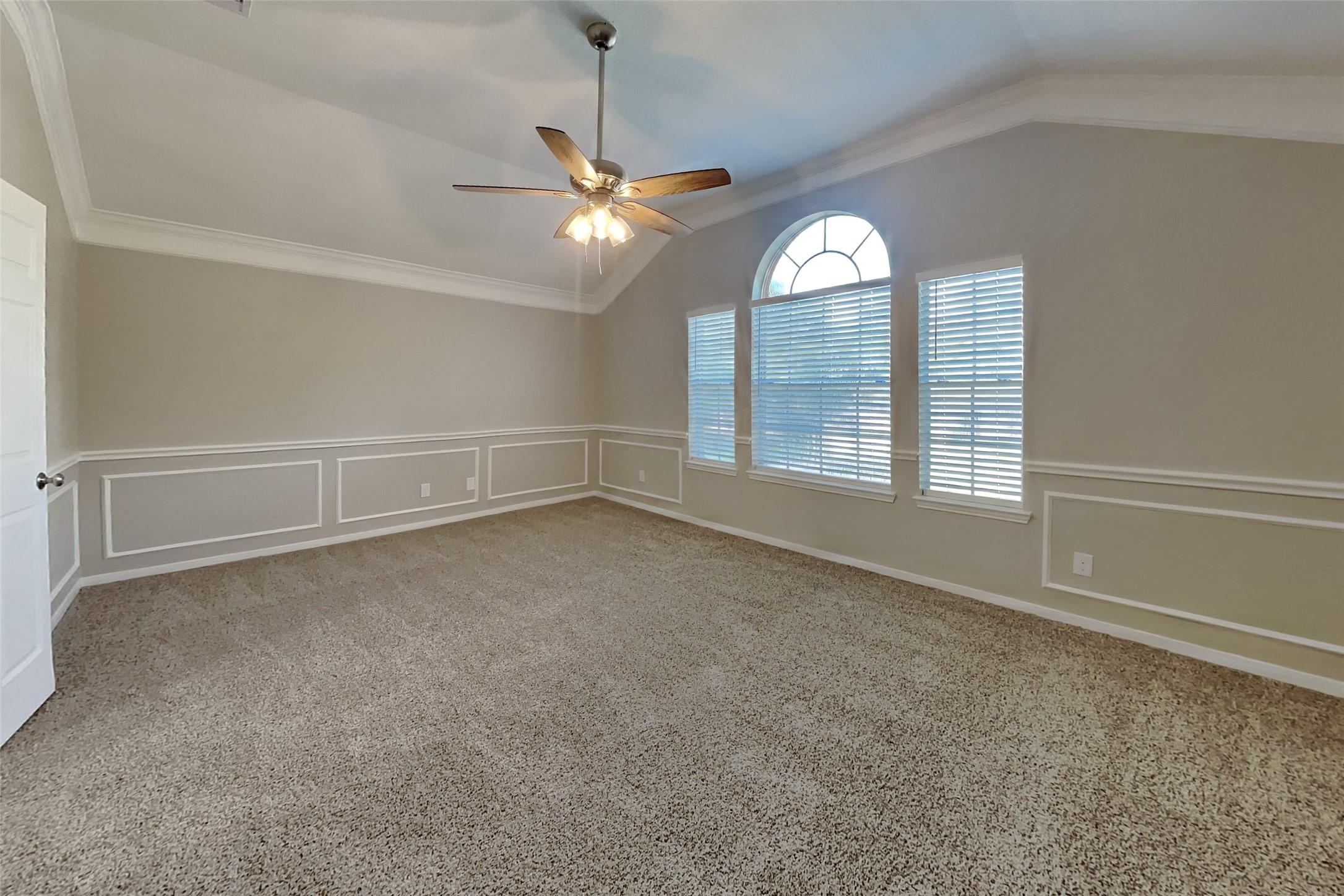 24810 Butterwick Drive Property Photo 8