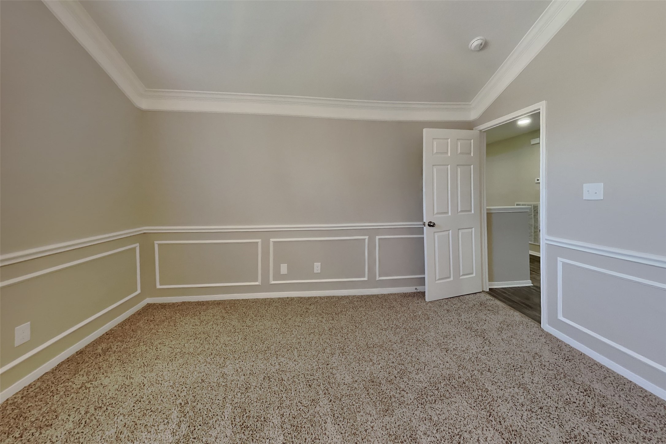 24810 Butterwick Drive Property Photo 9