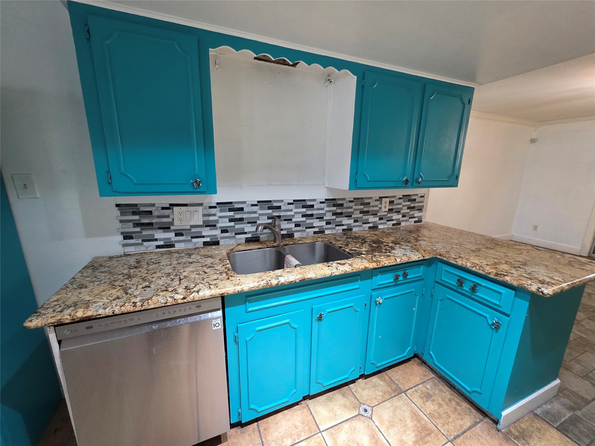 12123 Steeple Lane Property Photo 4
