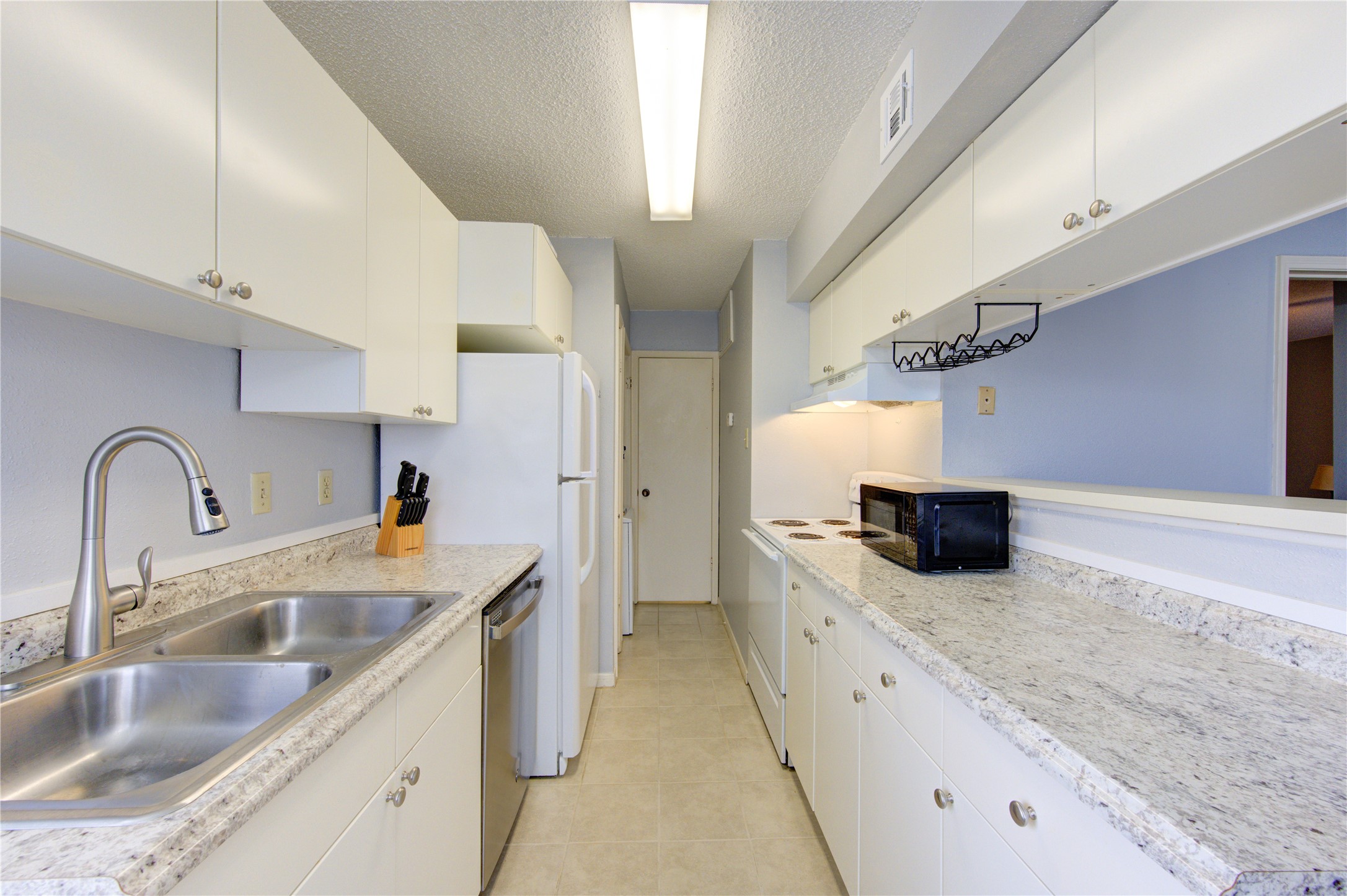 2750 Holly Hall Street 616 Property Photo 19