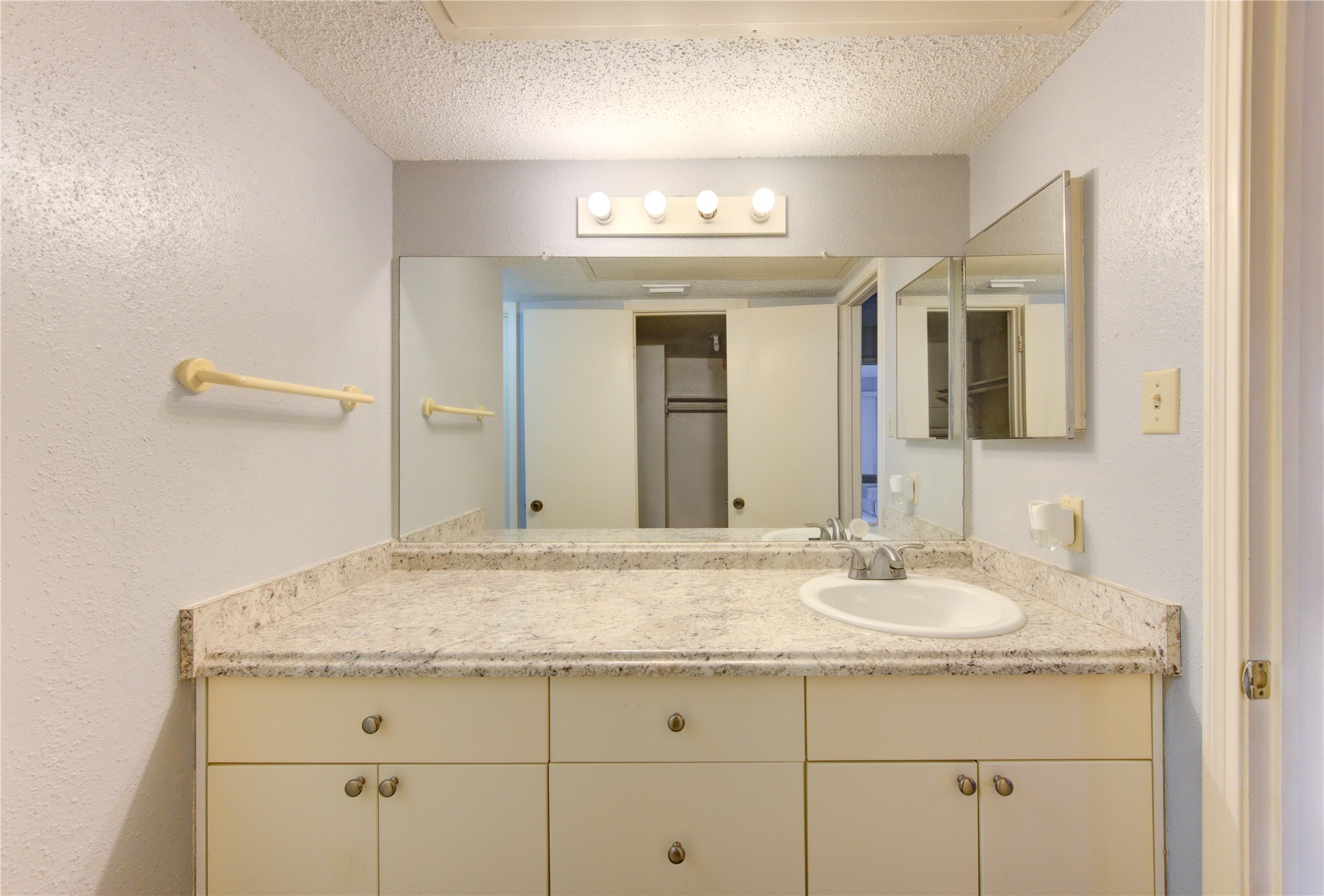 2750 Holly Hall Street 616 Property Photo 47