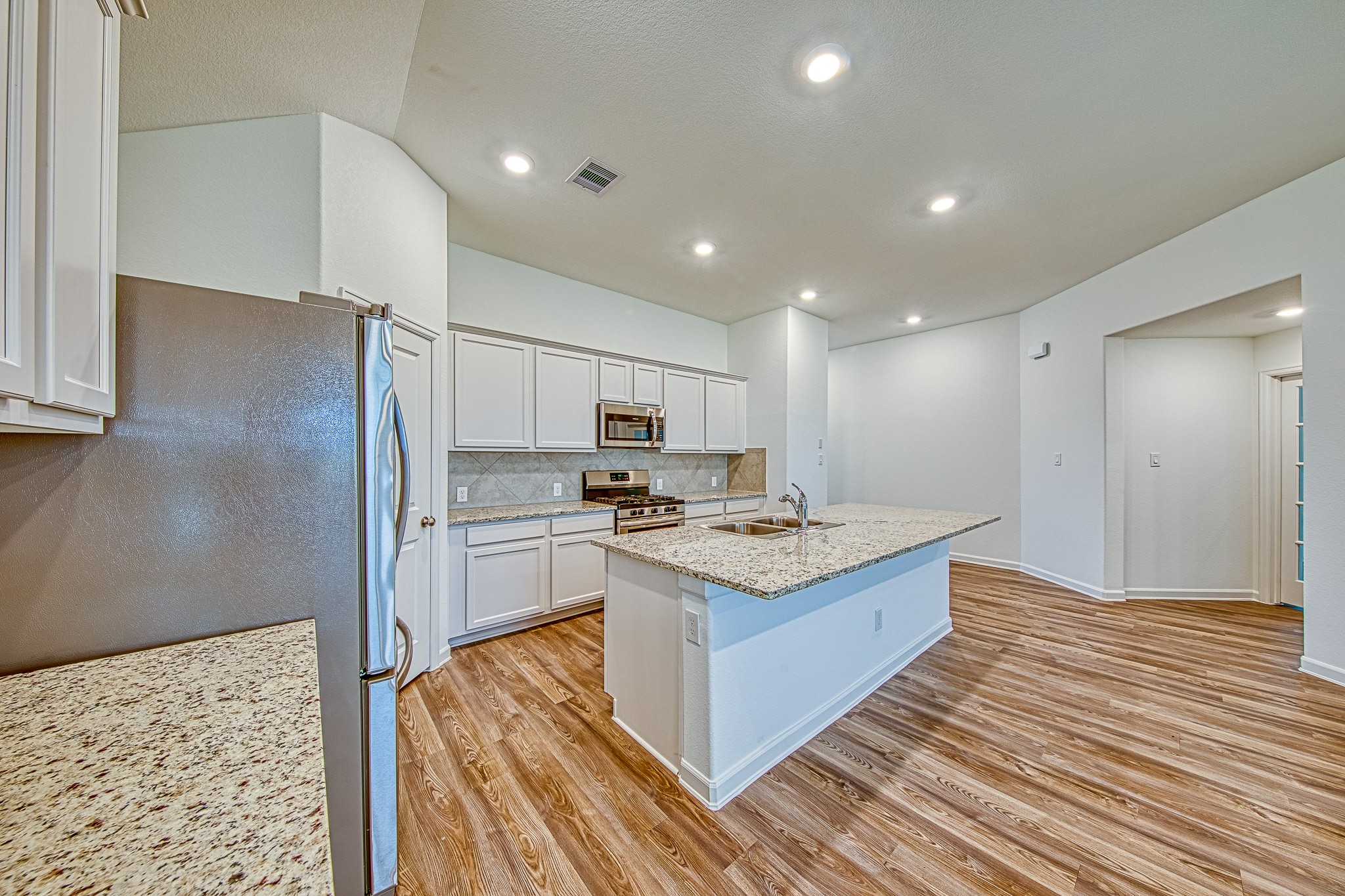 3031 Azalea Point Property Photo 11