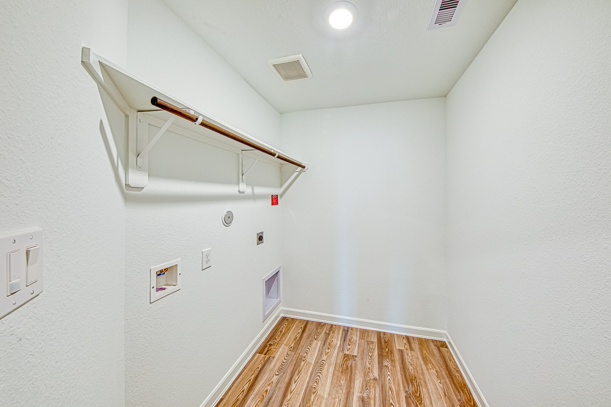 3031 Azalea Point Property Photo 17