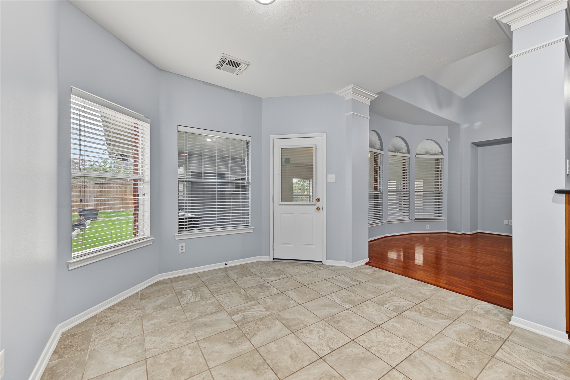 219 Nina Lane Lane W Property Photo 15