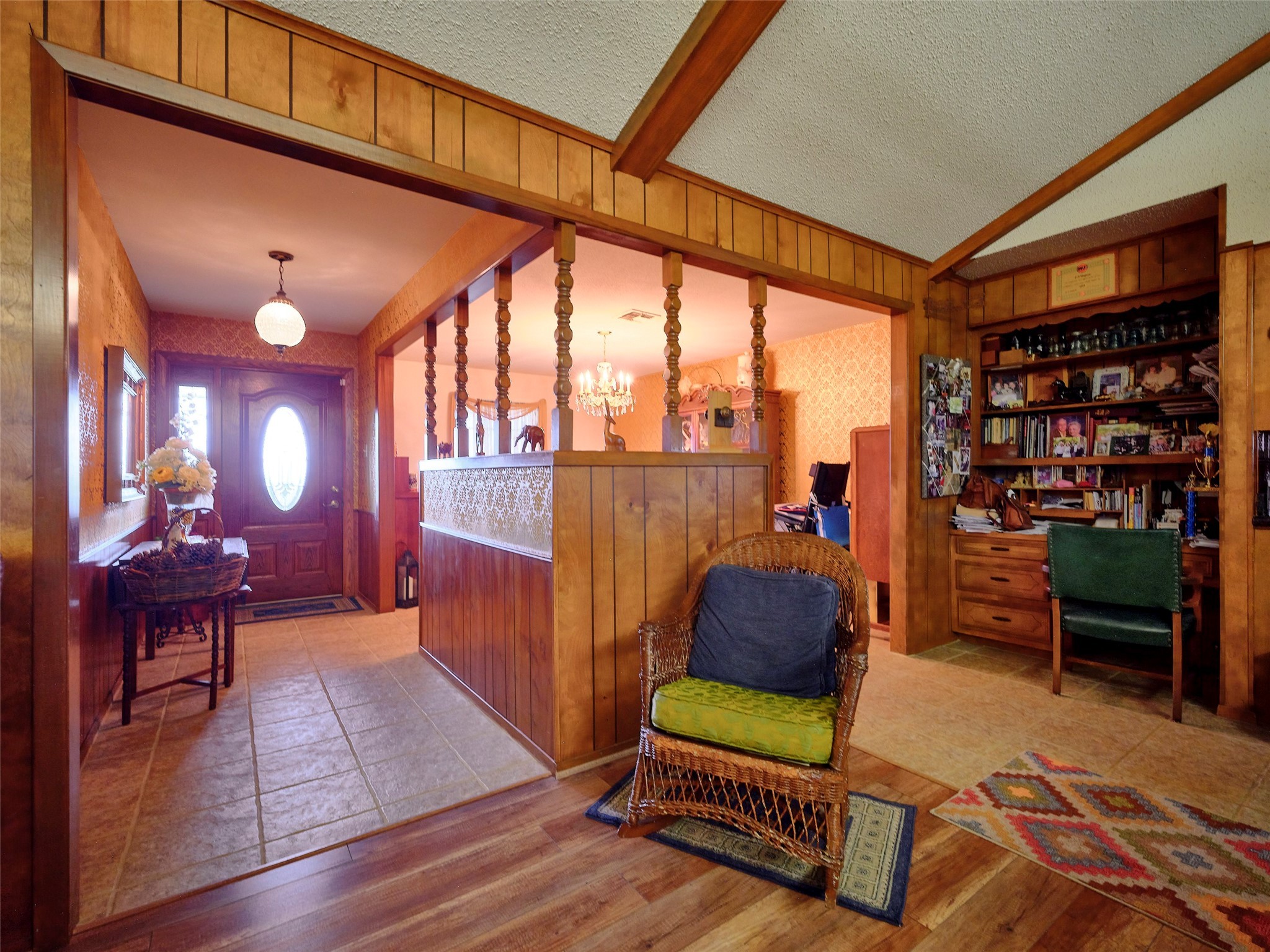 8310 Power Line Road Property Photo 13