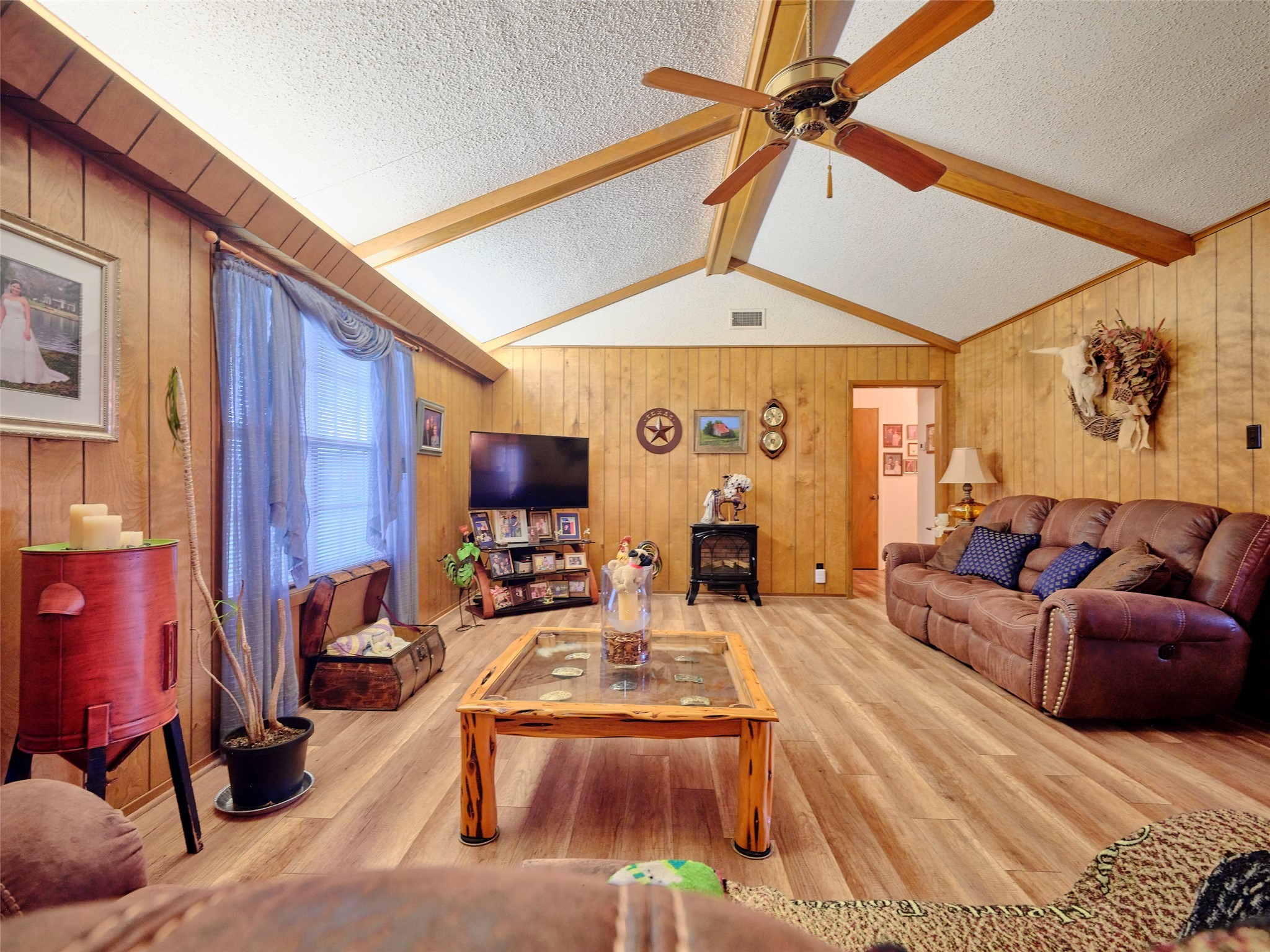 8310 Power Line Road Property Photo 16