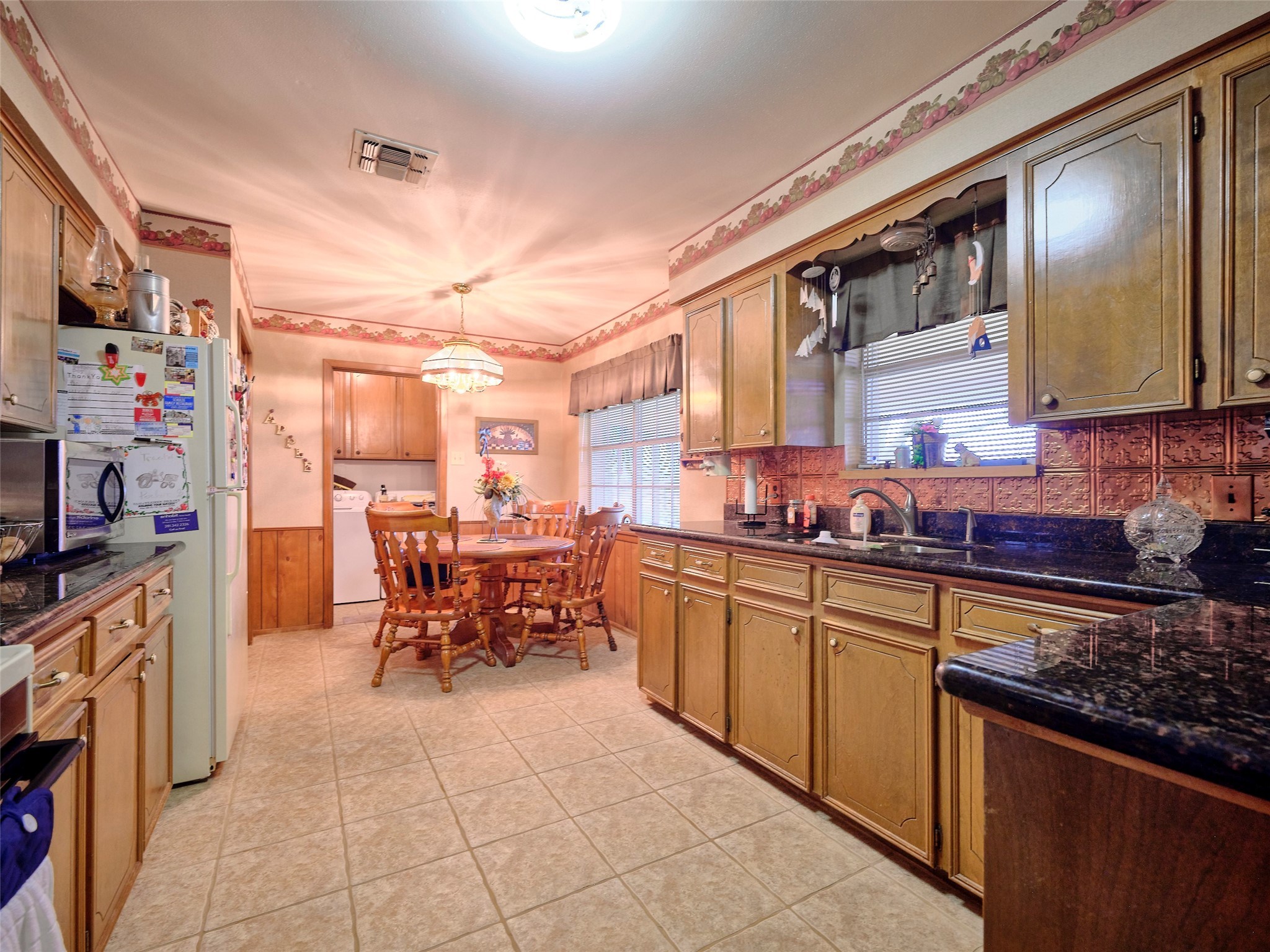 8310 Power Line Road Property Photo 19
