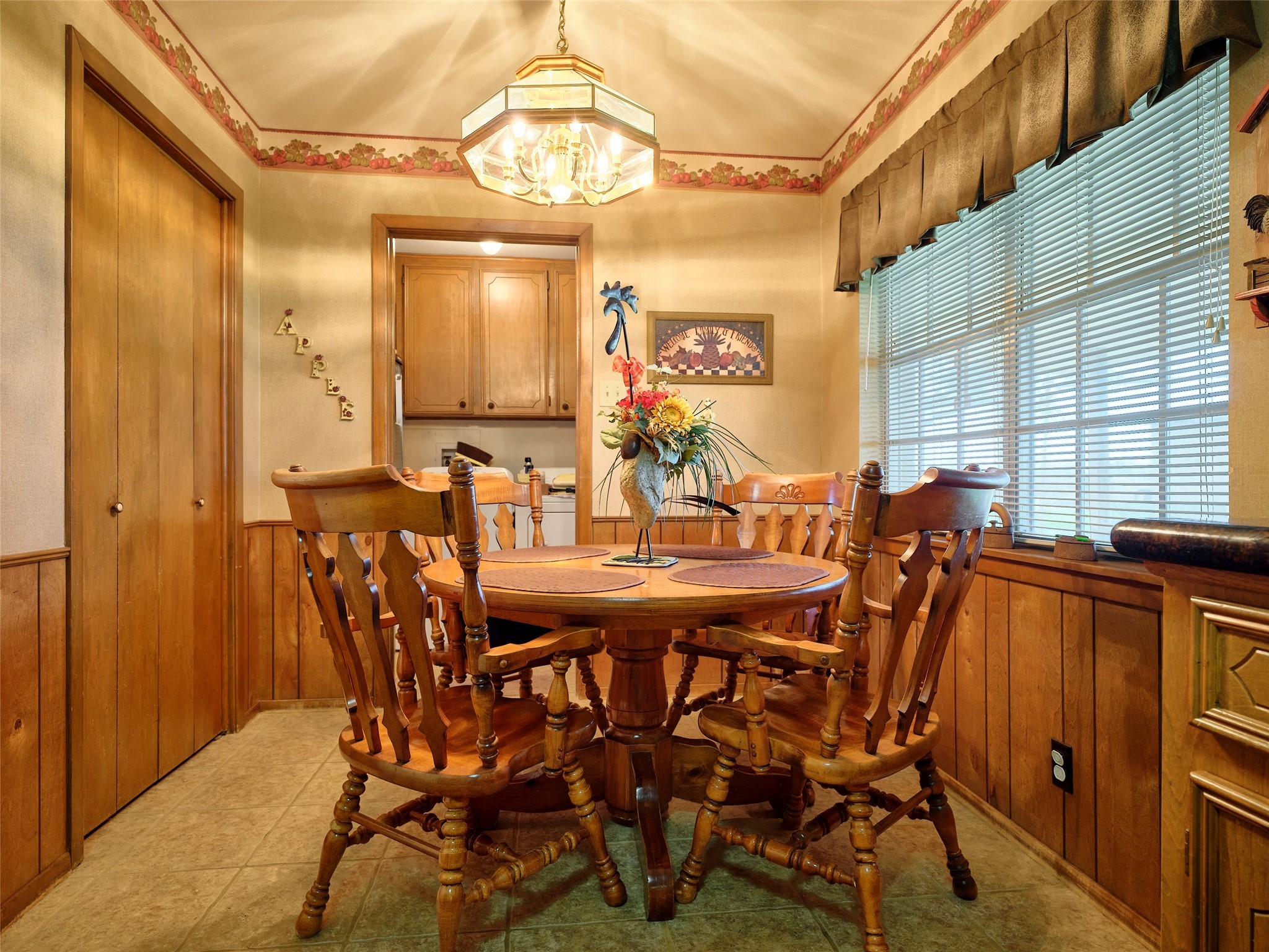 8310 Power Line Road Property Photo 21