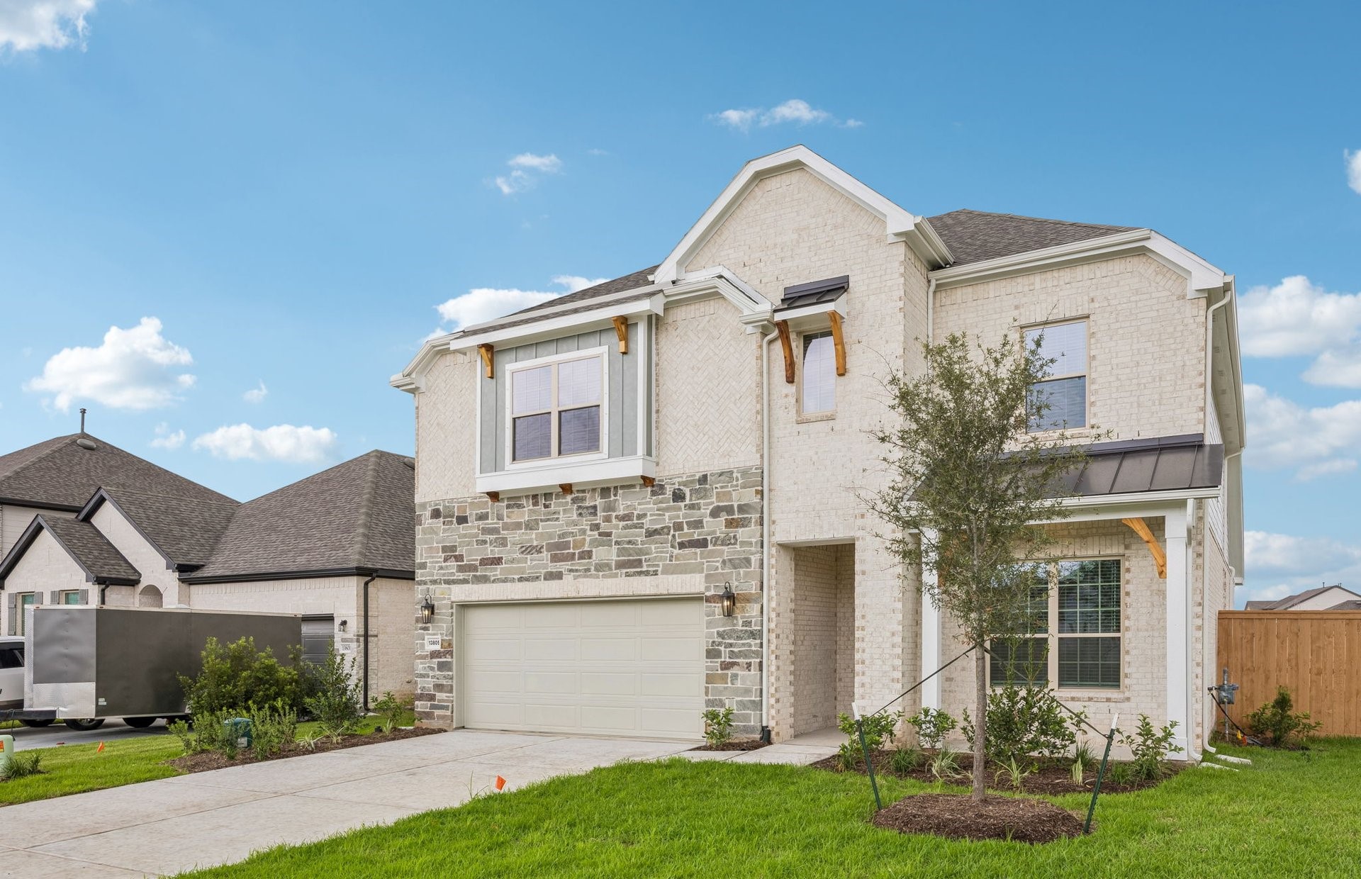 13805 Ballast Green Drive Property Photo 2