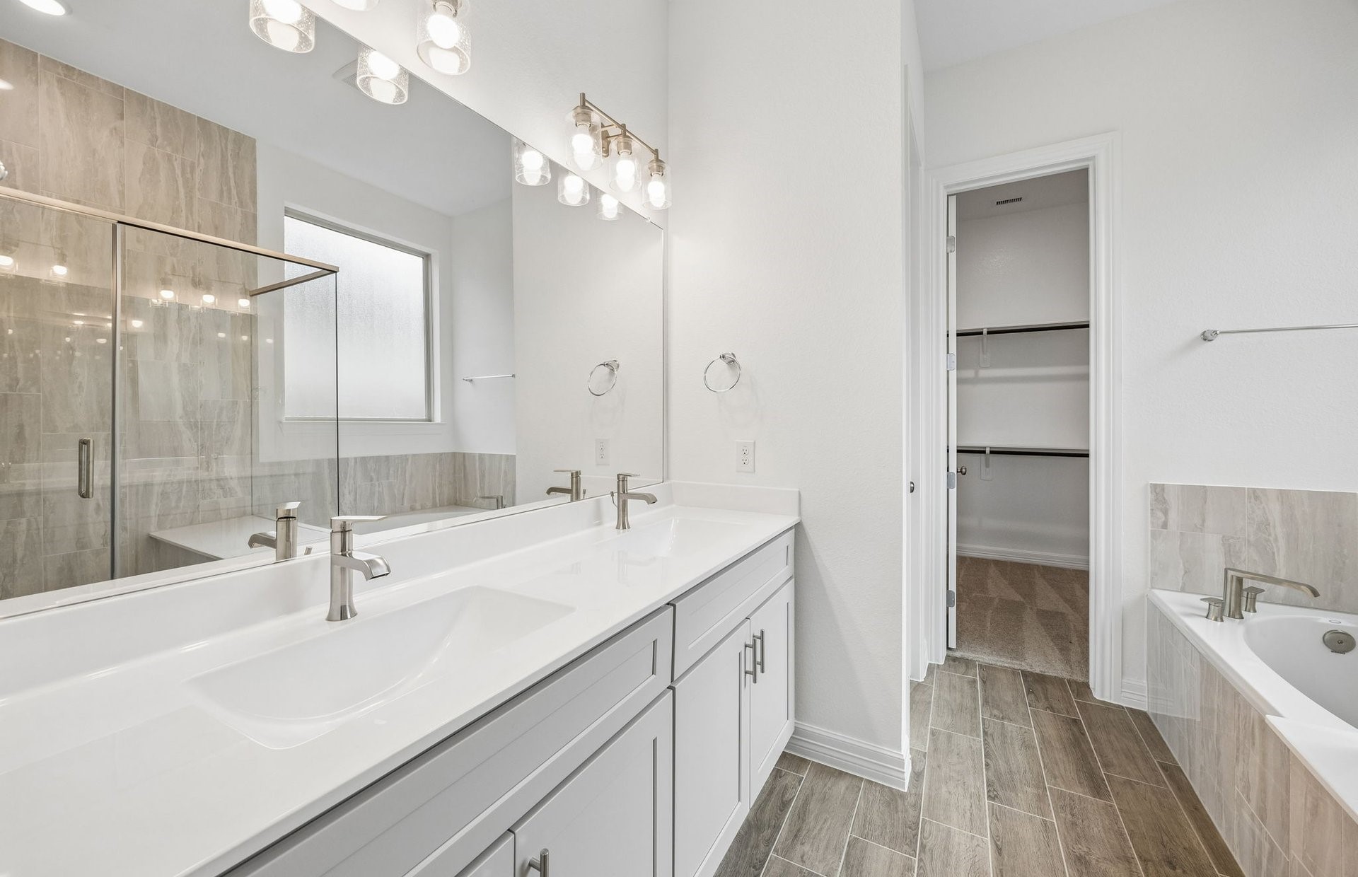 13805 Ballast Green Drive Property Photo 18