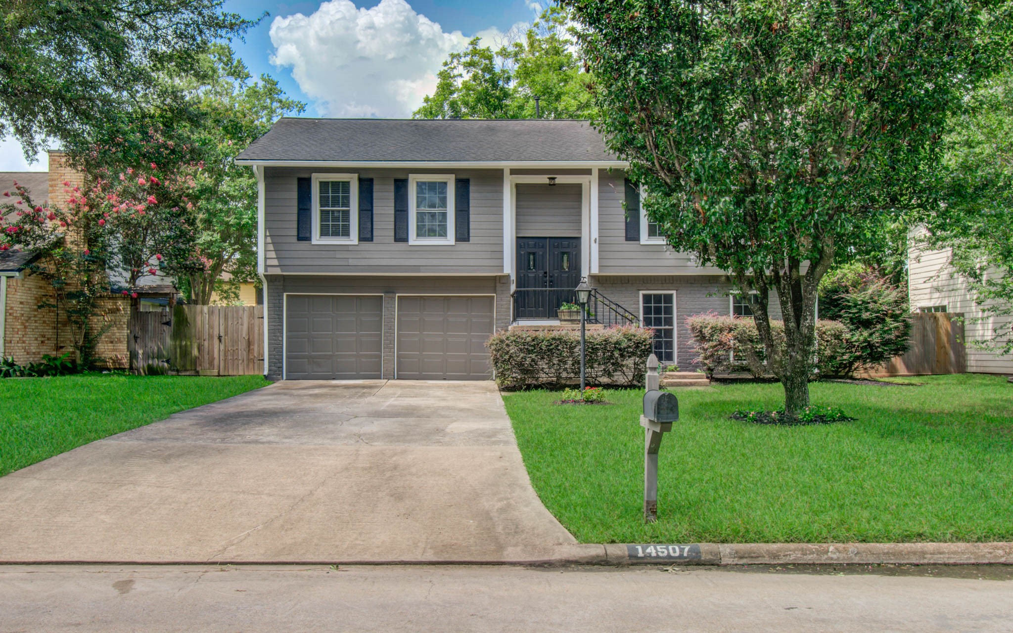 14507 Louetta Road Property Photo 2