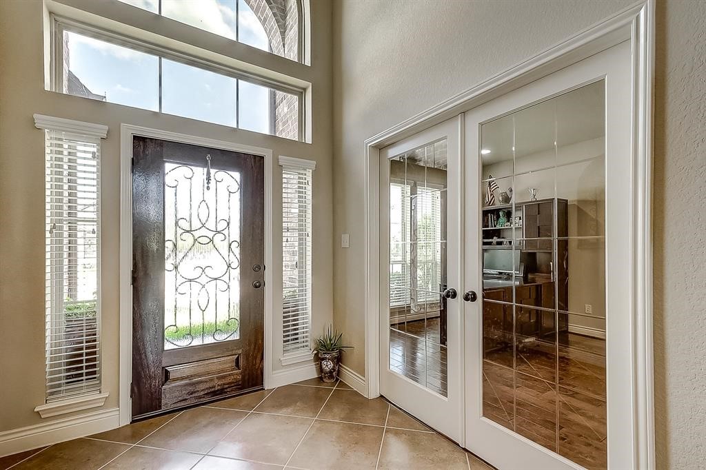 27107 Naples Run Lane Property Photo 3